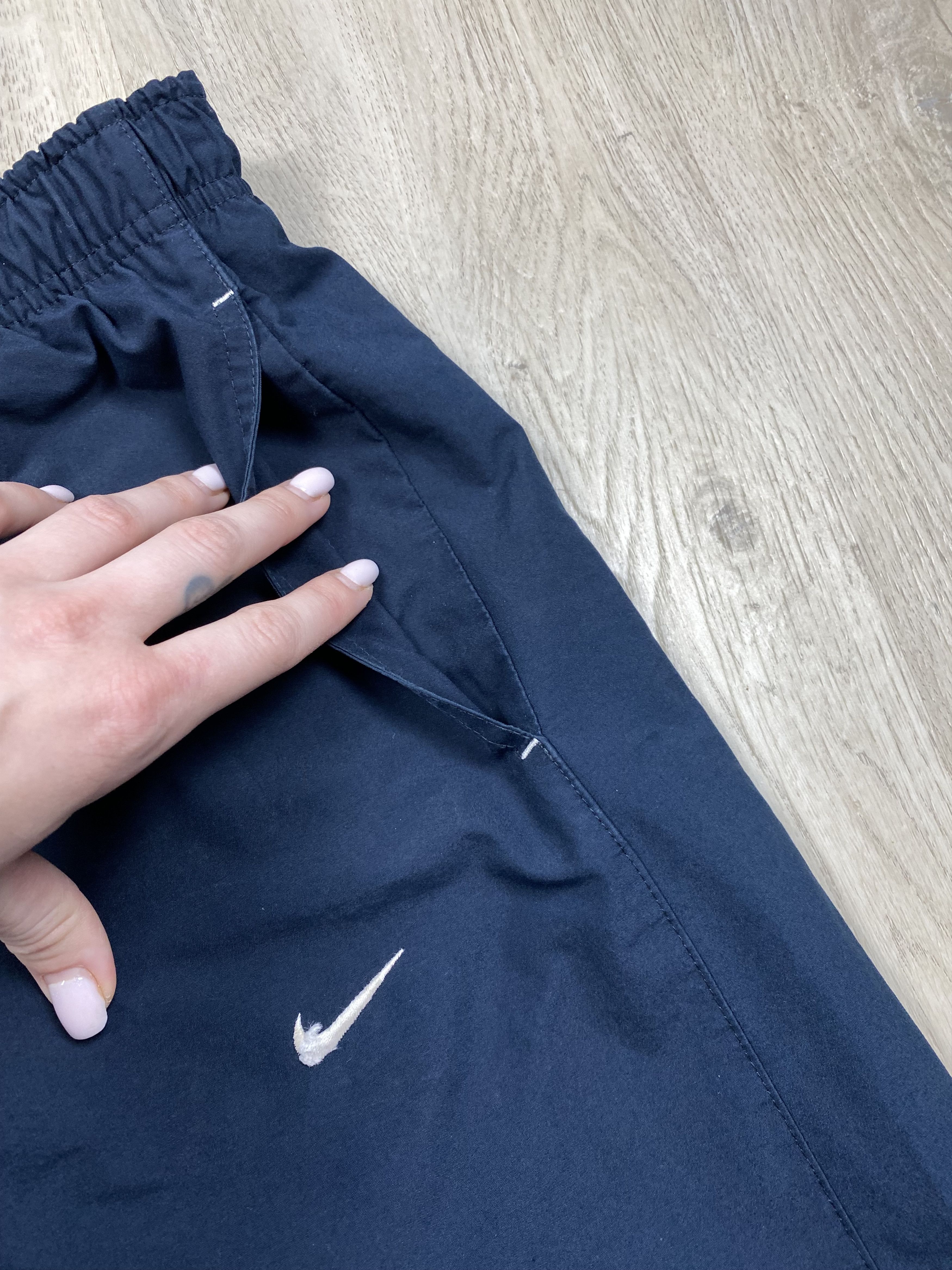 Nike Nike Vintage Faded Mens Nylon Track Pants Y2K Drill style Size US 32 / EU 48 - 4 Thumbnail