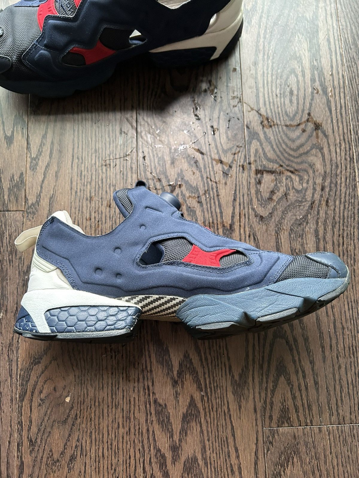Reebok Instapump Fury Size US 10 / EU 43 - 4 Thumbnail