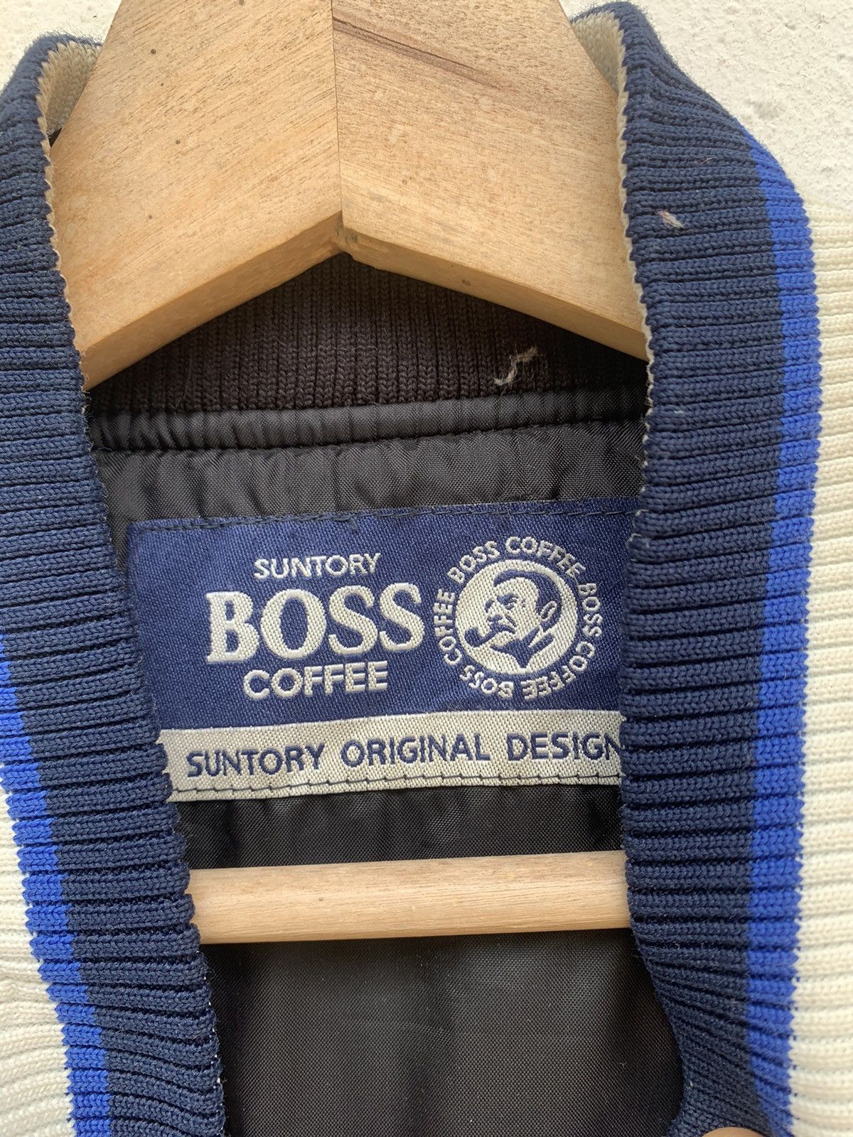 Japanese Brand SUNTORY BOSS COFFEE BIG LOGO SWEATER Size US M / EU 48-50 / 2 - 13 Thumbnail