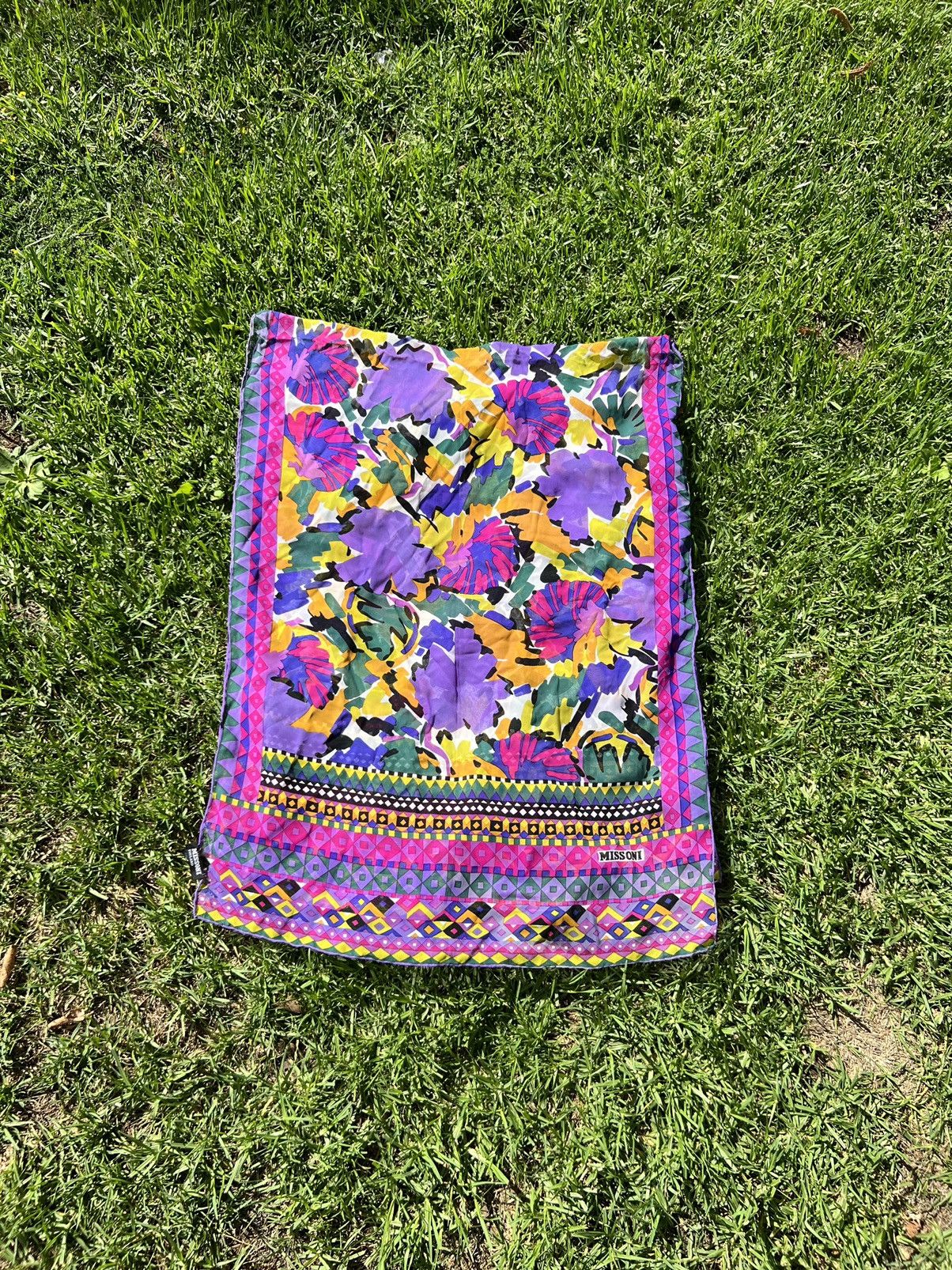 Foulard En Soie Mousseline Missoni Vintage - Motif Noir - Dimensions 38 X 38 Cm - Occasion