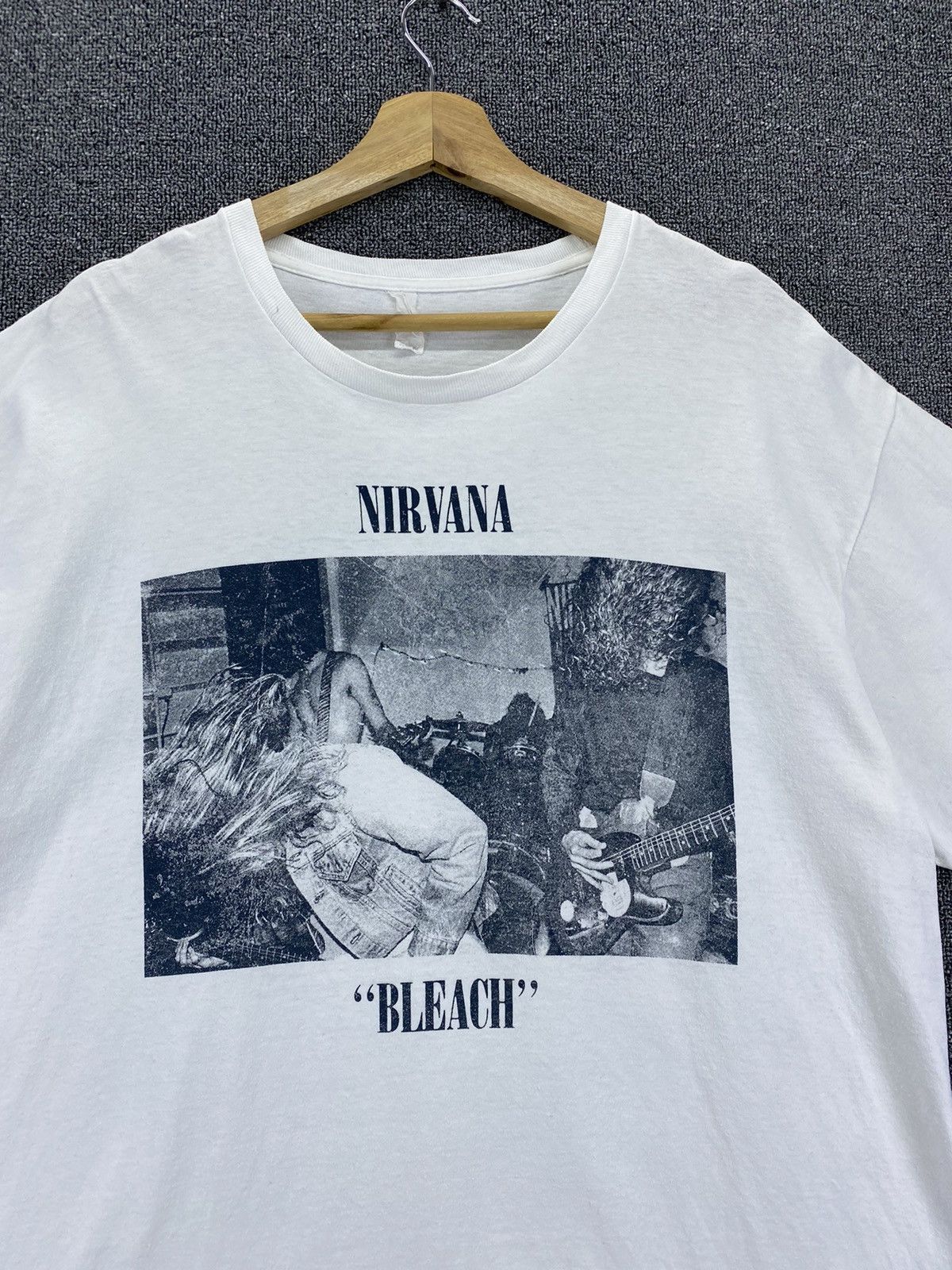 Band Tees Vintage Nirvana Y2K Bleach Sub Pop Rock Band Tees T Shirts Size US XL / EU 56 / 4 - 5 Thumbnail