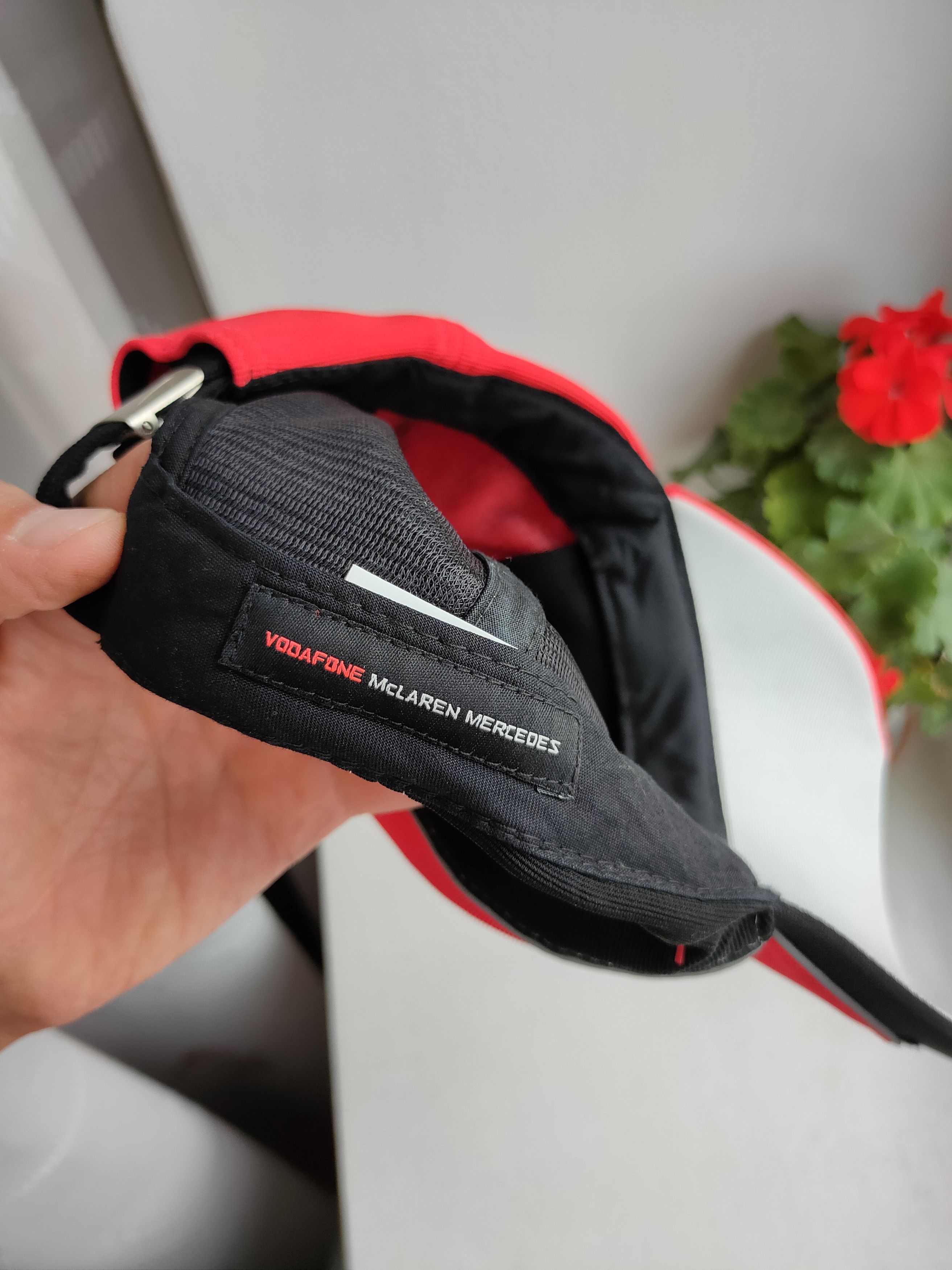 Formula 1 McLaren Mercedes Jenson Button F1 formula 1 vintage cap hat Size ONE SIZE - 10 Thumbnail