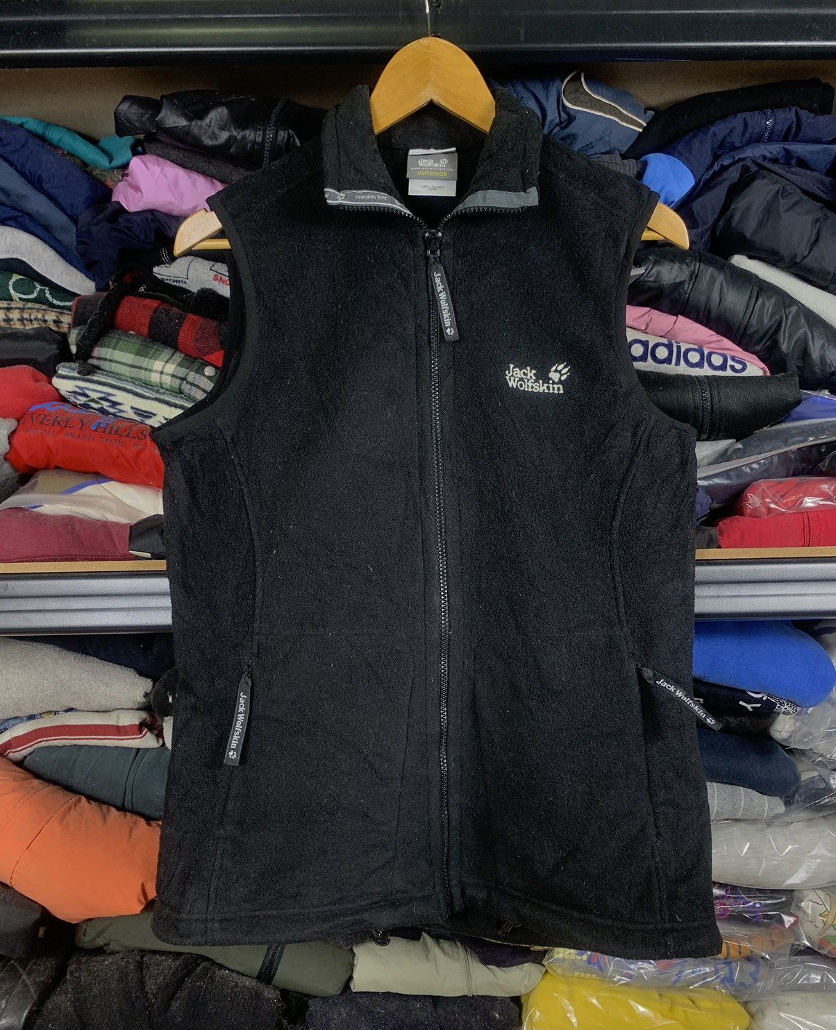 Jack Wolfskin × Japanese Brand Vintage Jack Wolfskin Fleece Vest Size S / US 4 / IT 40 - 1 Thumbnail