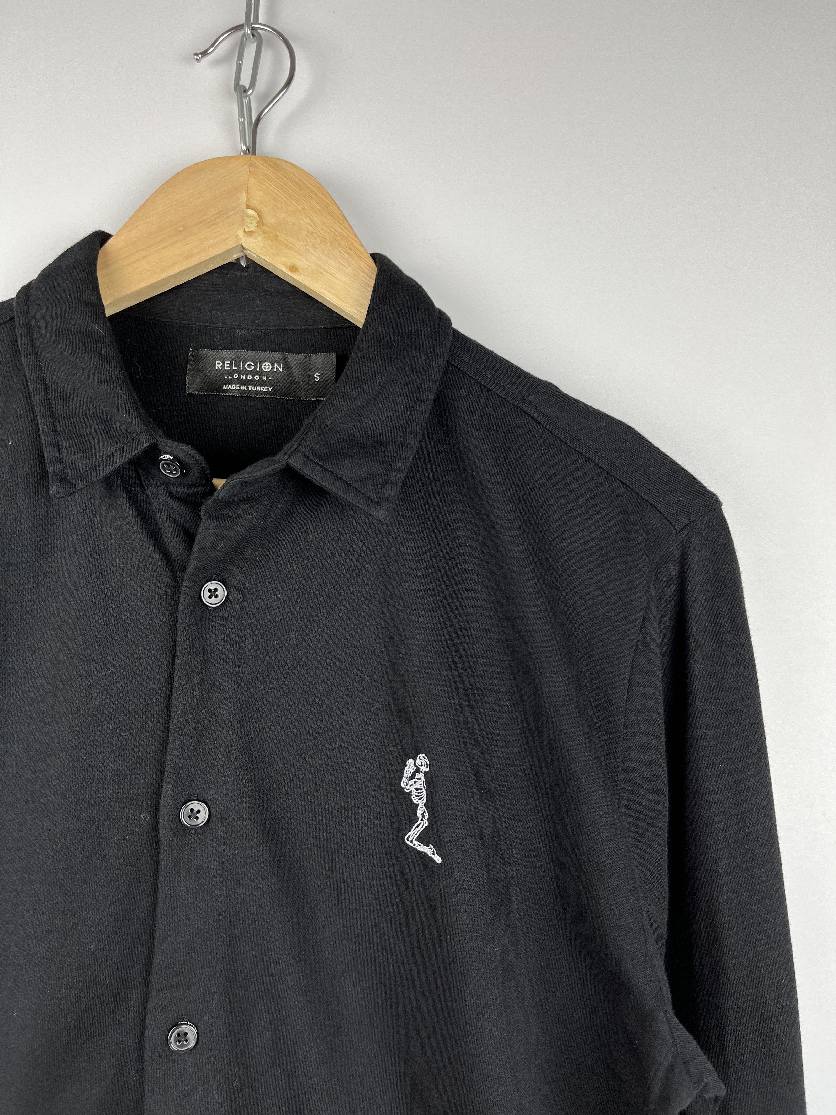 Other Religion Button Down Long Sleeve Shirt Size US S / EU 44-46 / 1 - 1 Thumbnail