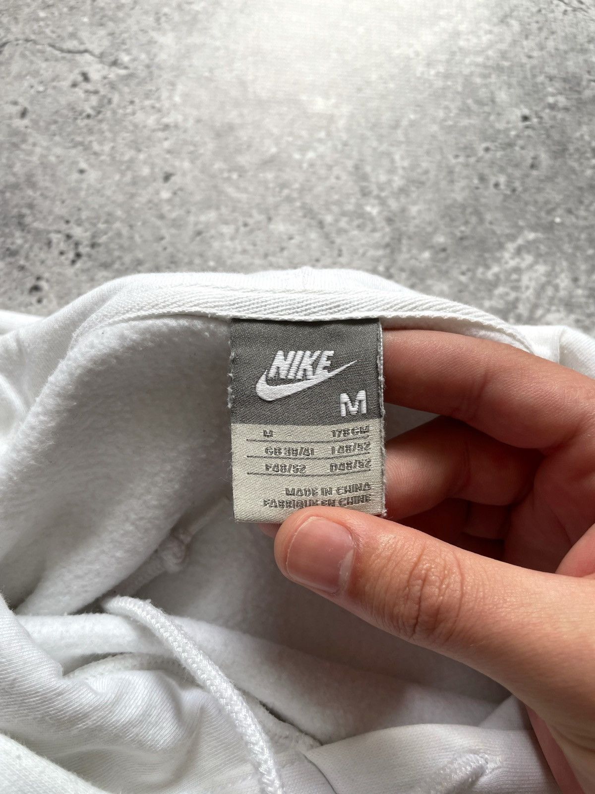 Nike Vintage Nike Center Logo Hoodie Size US M / EU 48-50 / 2 - 6 Thumbnail