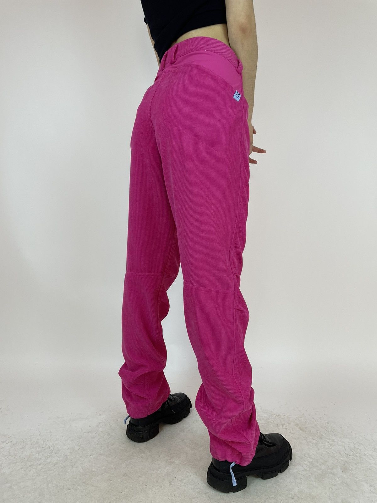Haglofs HAGLOFS Women's Mid Trail pink velvet hiking pants size 40 Size 28" / US 6 / IT 42 - 4 Thumbnail