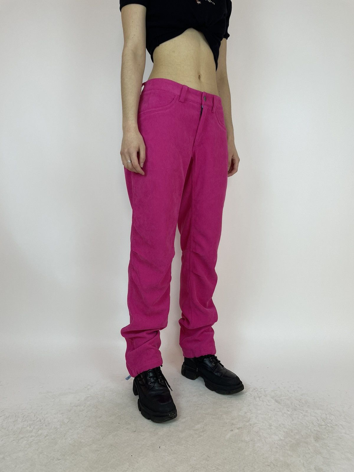 Haglofs HAGLOFS Women's Mid Trail pink velvet hiking pants size 40 Size 28" / US 6 / IT 42 - 6 Thumbnail