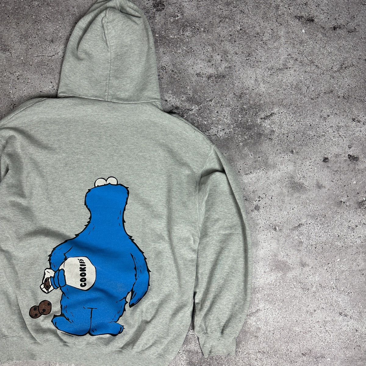 Vintage Vintage 00s Sesame Street Cookies Cookie Monster Hoodie y2k Size US XL / EU 56 / 4 - 4 Thumbnail