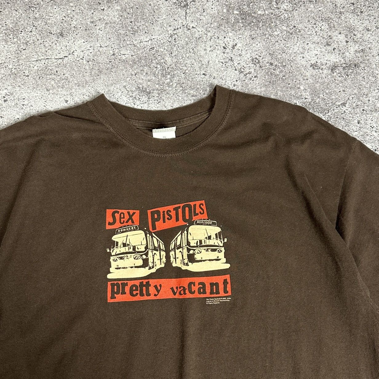Band Tees Vintage Sex Pistols Pretty Vacant Iconic Punk Y2K rock tee Size US XL / EU 56 / 4 - 4 Thumbnail