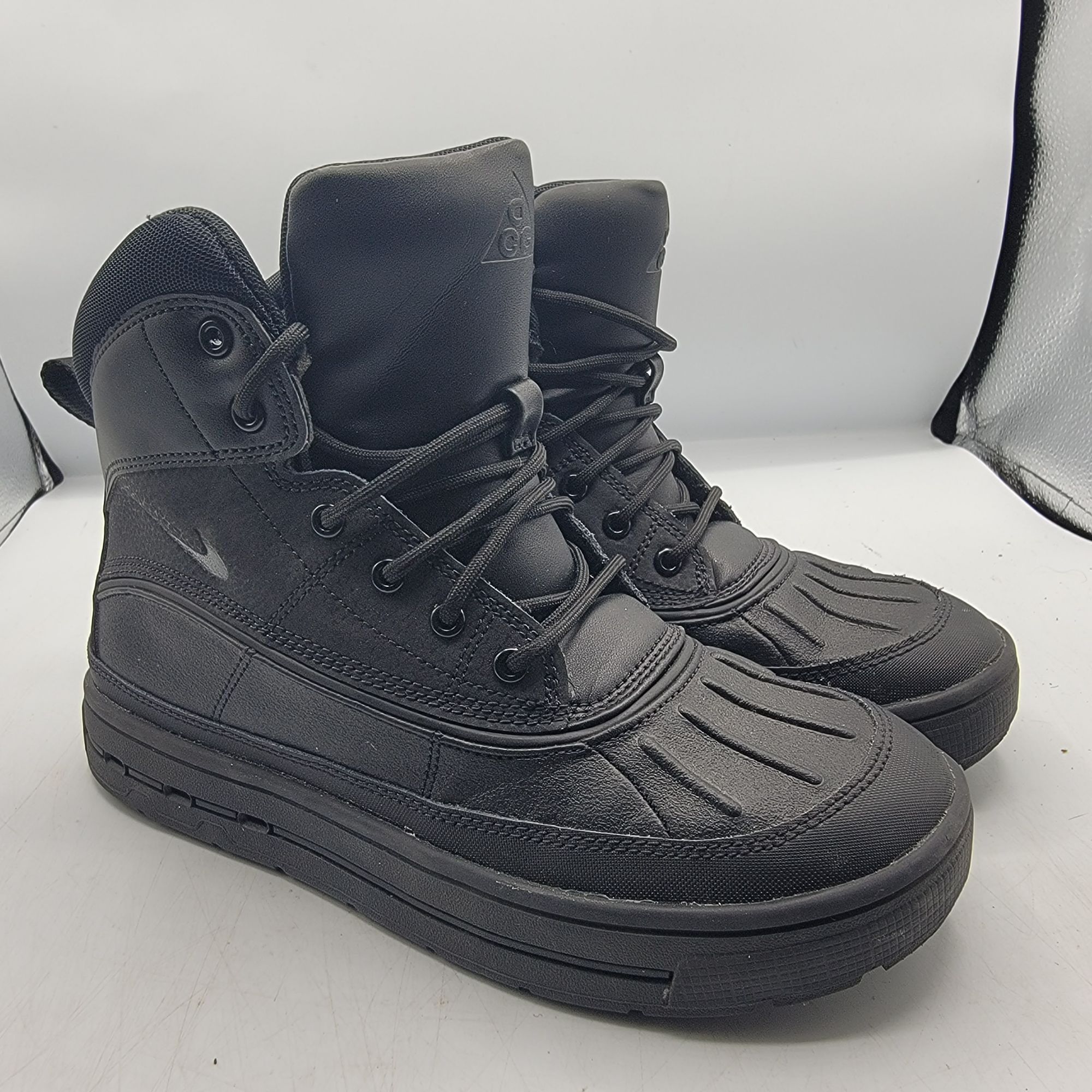 Nike Nike Woodside 2 High ACG Womens 6.5 Kids 5Y Boots Black Out Grailed