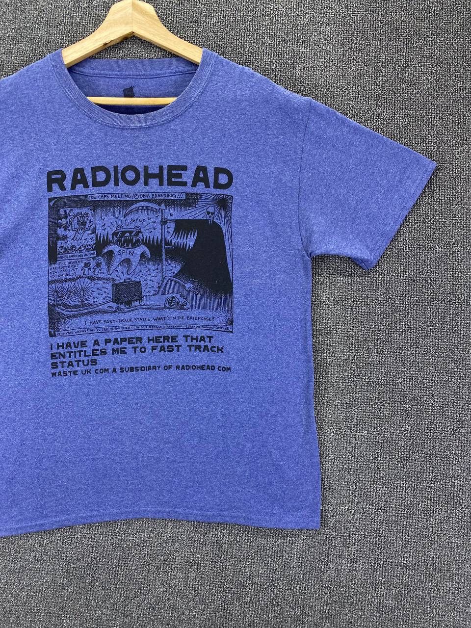 Band Tees × Vintage Radiohead Stanley Donwood 2000 Punk Rock Band Tees T Shirts Size US M / EU 48-50 / 2 - 4 Thumbnail