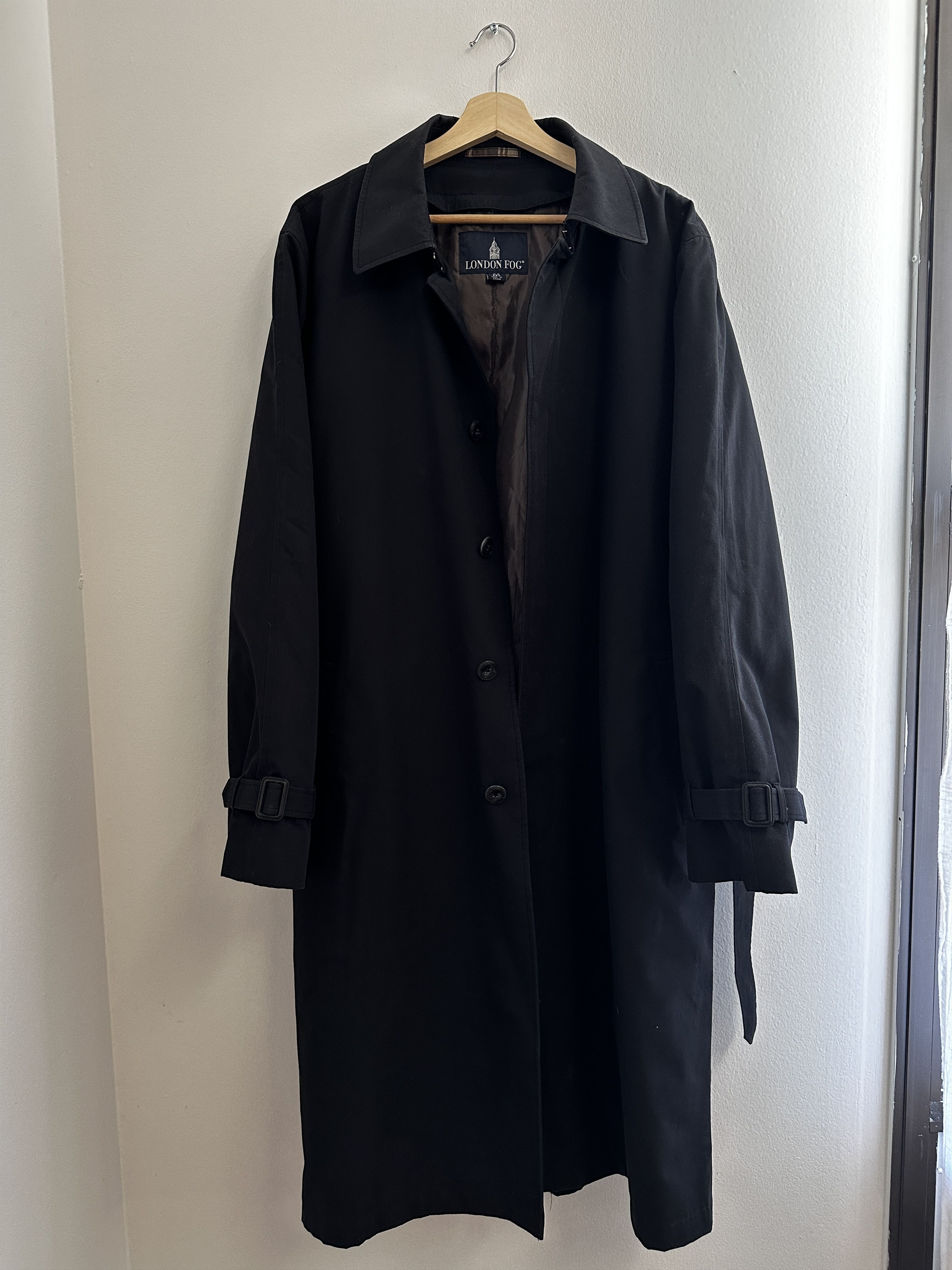 London Fog Black Jacket Size 44 Large with Liner.