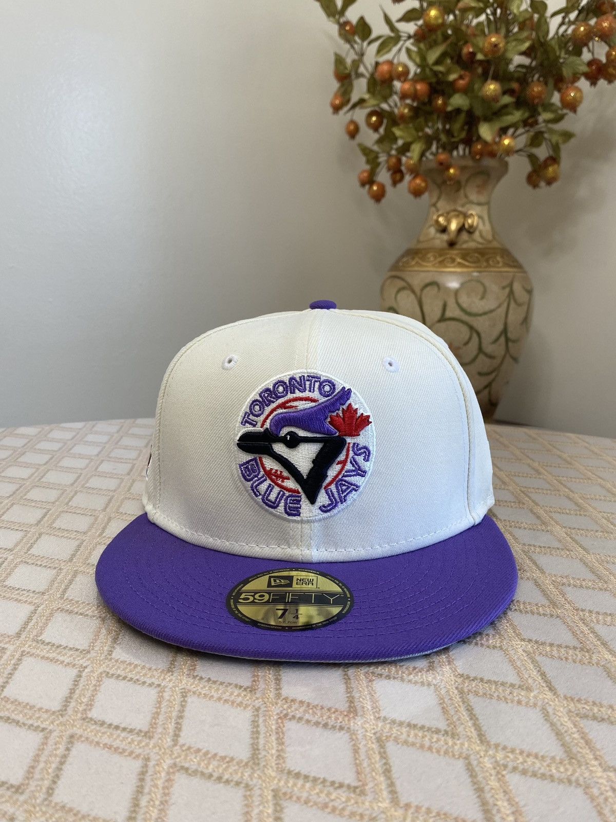 7 1/4 - Cap USA Toronto Blue 20th (Raptors) / not hat club