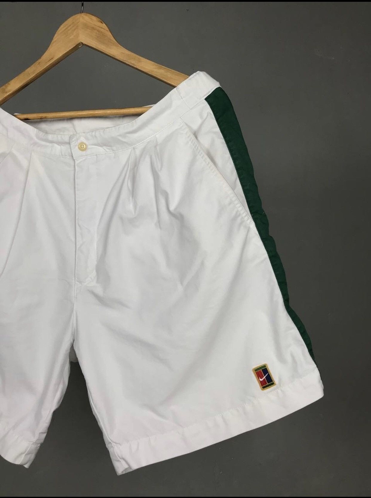 Nike Nike Court swoosh streetwear vintage shorts Size US 36 / EU 52 - 2 Thumbnail