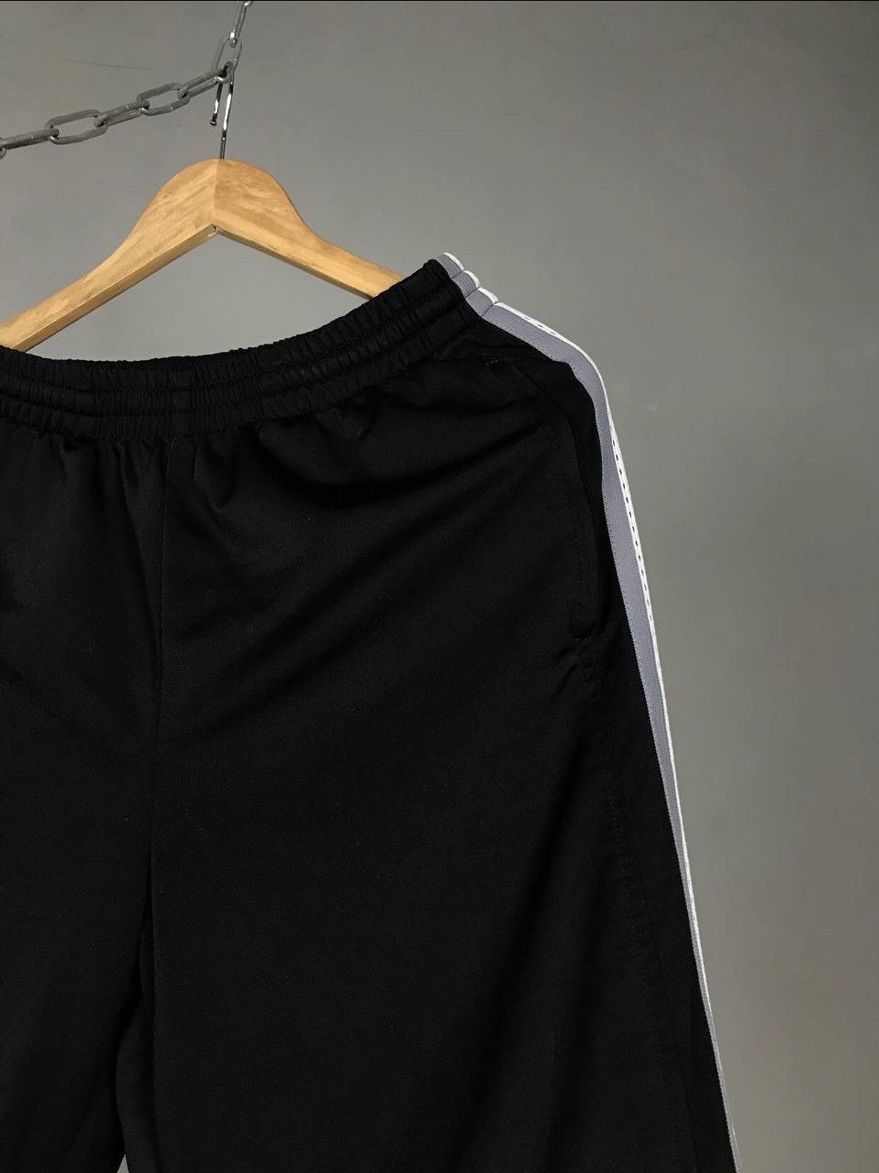 Nike Nike swoosh streetwear vintage sweatpants Size US 32 / EU 48 - 2 Thumbnail