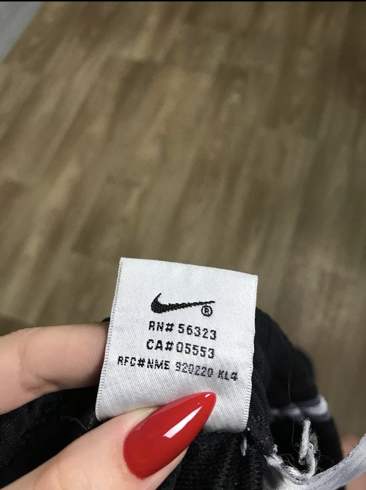 Nike Nike swoosh streetwear vintage sweatpants Size US 32 / EU 48 - 6 Thumbnail