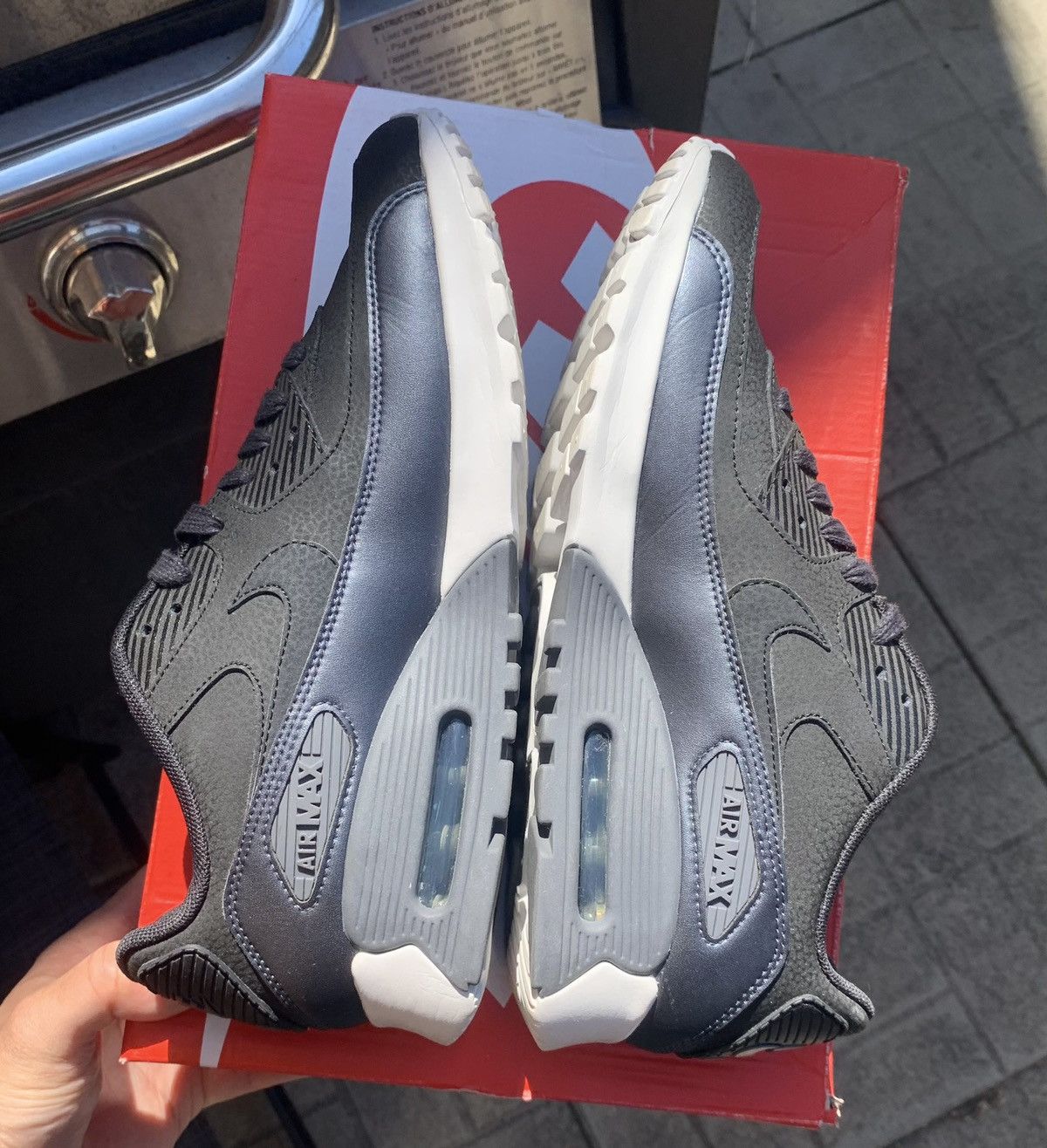 Nike Nike Air Max 90 Black Metallic Graphite Size US 8.5 / EU 41-42 - 5 Thumbnail