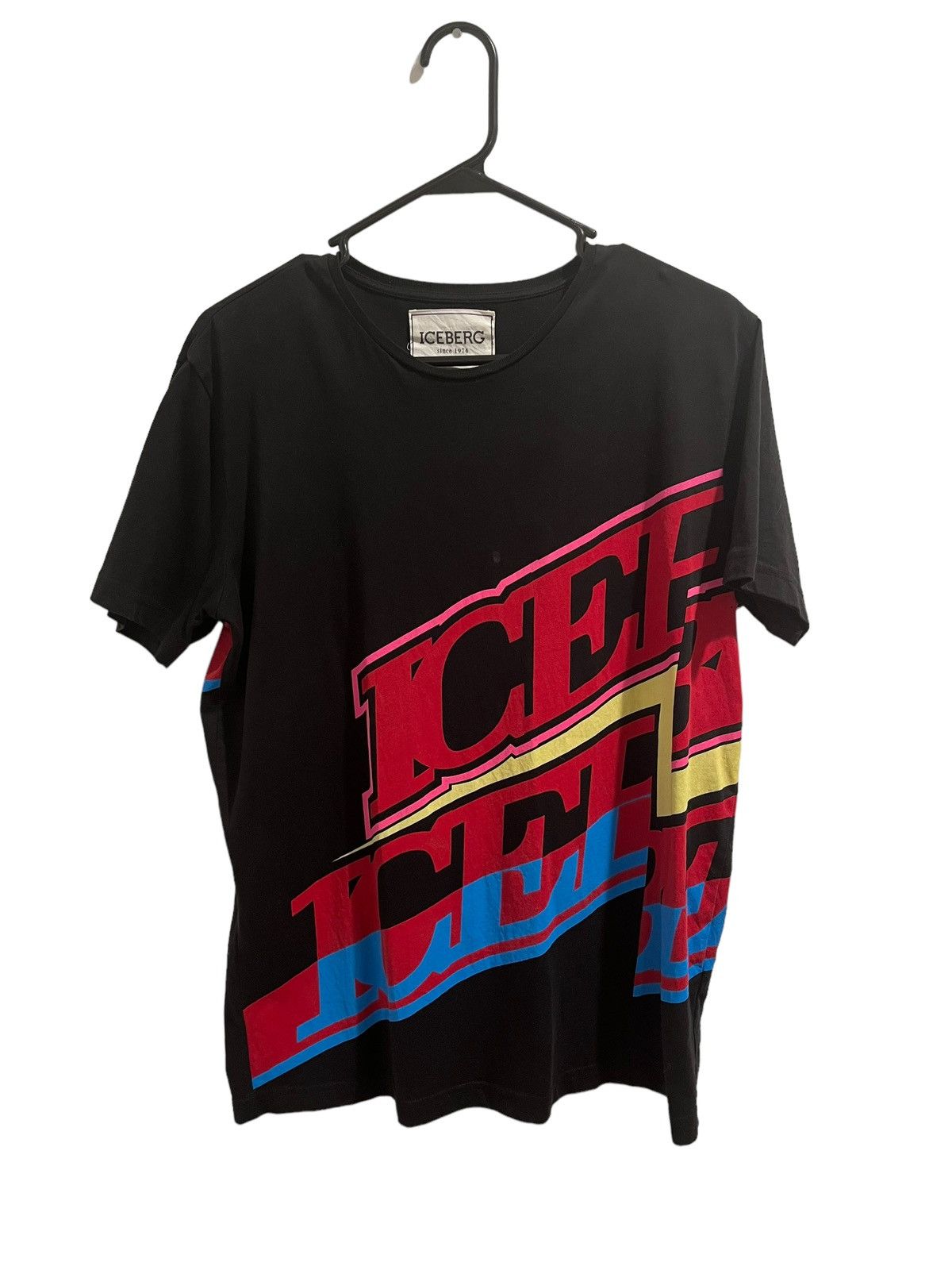 Iceberg ICE B ICEBERG Men T-Shirts 6307 F025 9000 BLACK