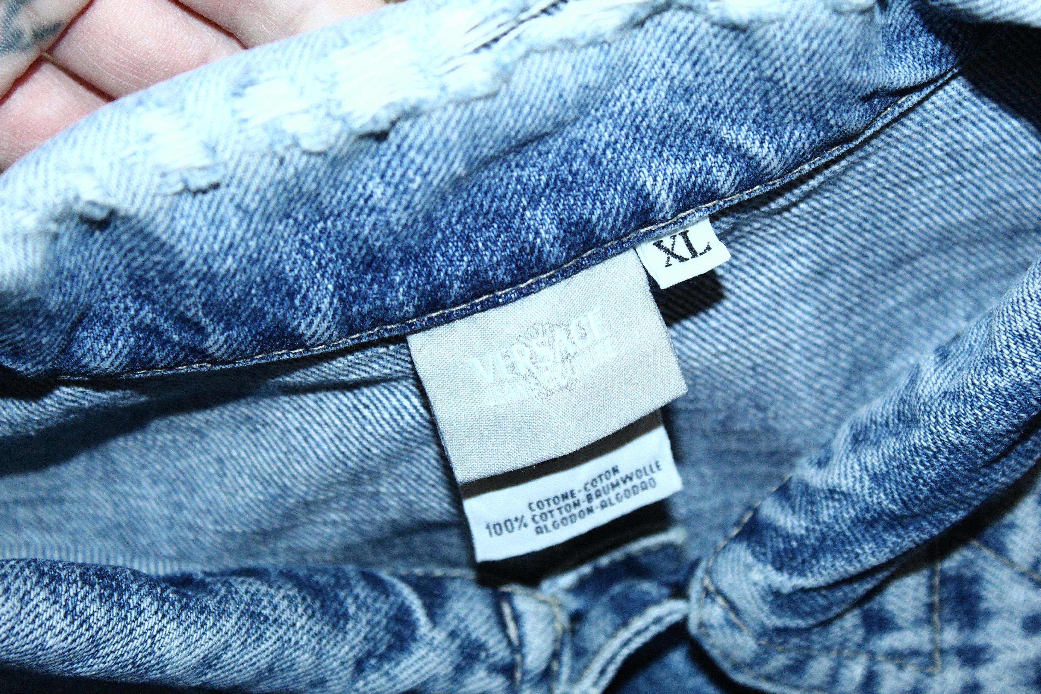 Versace Versace Jeans Couture Stonewash Distressed Denim Jacket Size US M / EU 48-50 / 2 - 6 Thumbnail