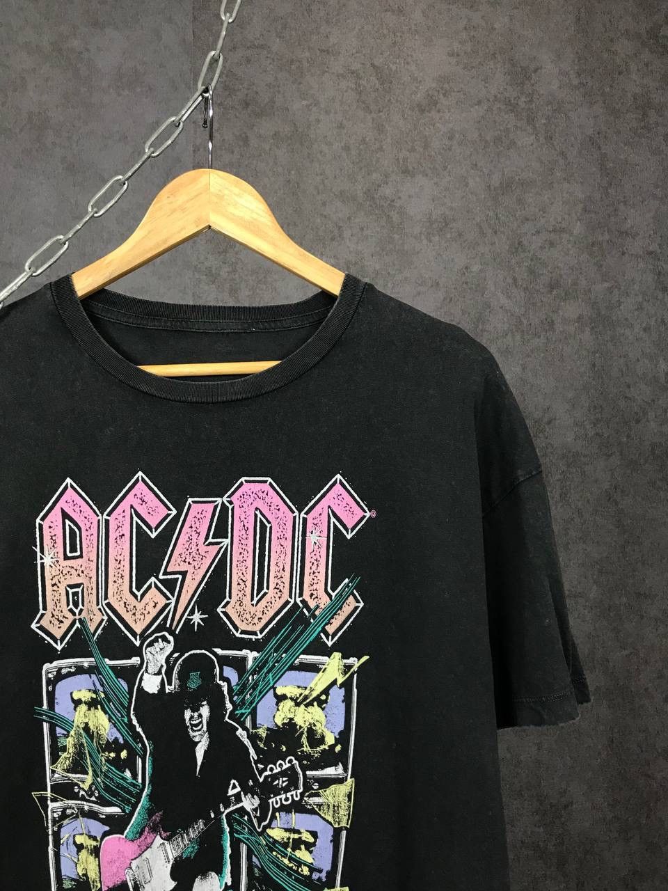 AC/DC × Band Tees AC/DC vintage rock band cult tour tee Size US L / EU 52-54 / 3 - 3 Thumbnail