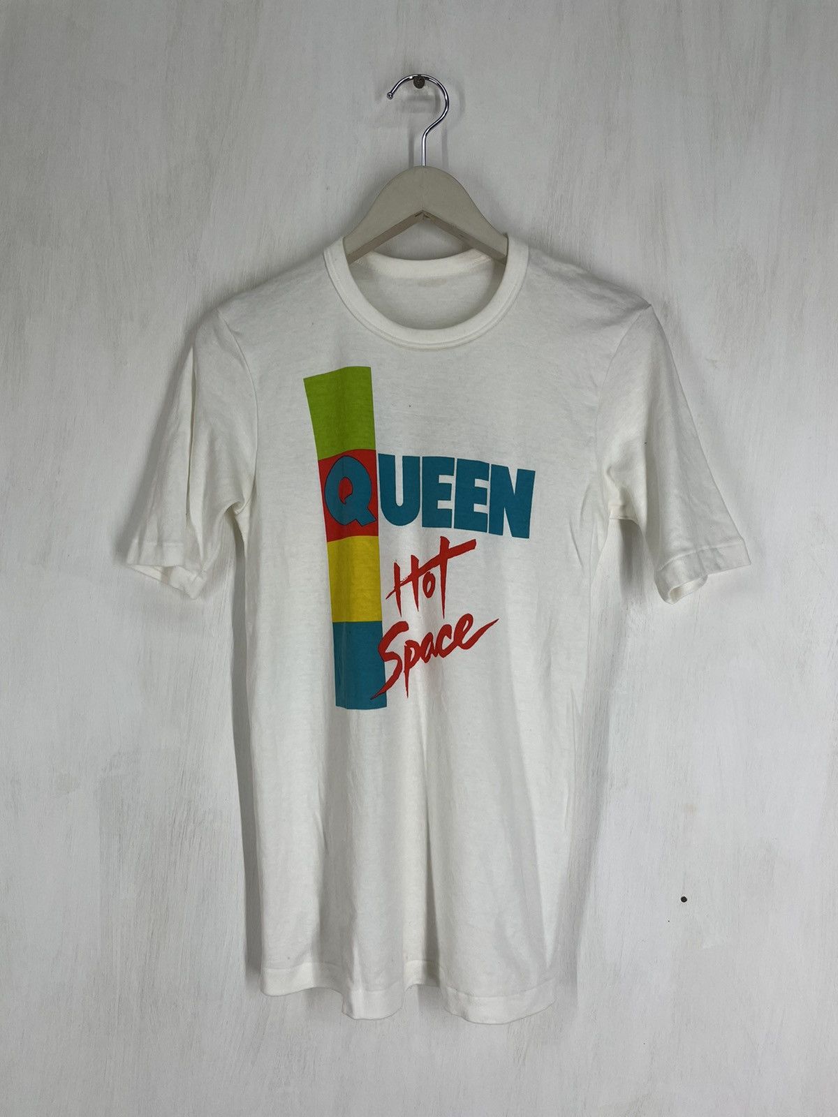Band Tees × Vintage Vintage 80s Queen hot space 10th anniversary rock band tee Size US XS / EU 42 / 0 - 1 Thumbnail