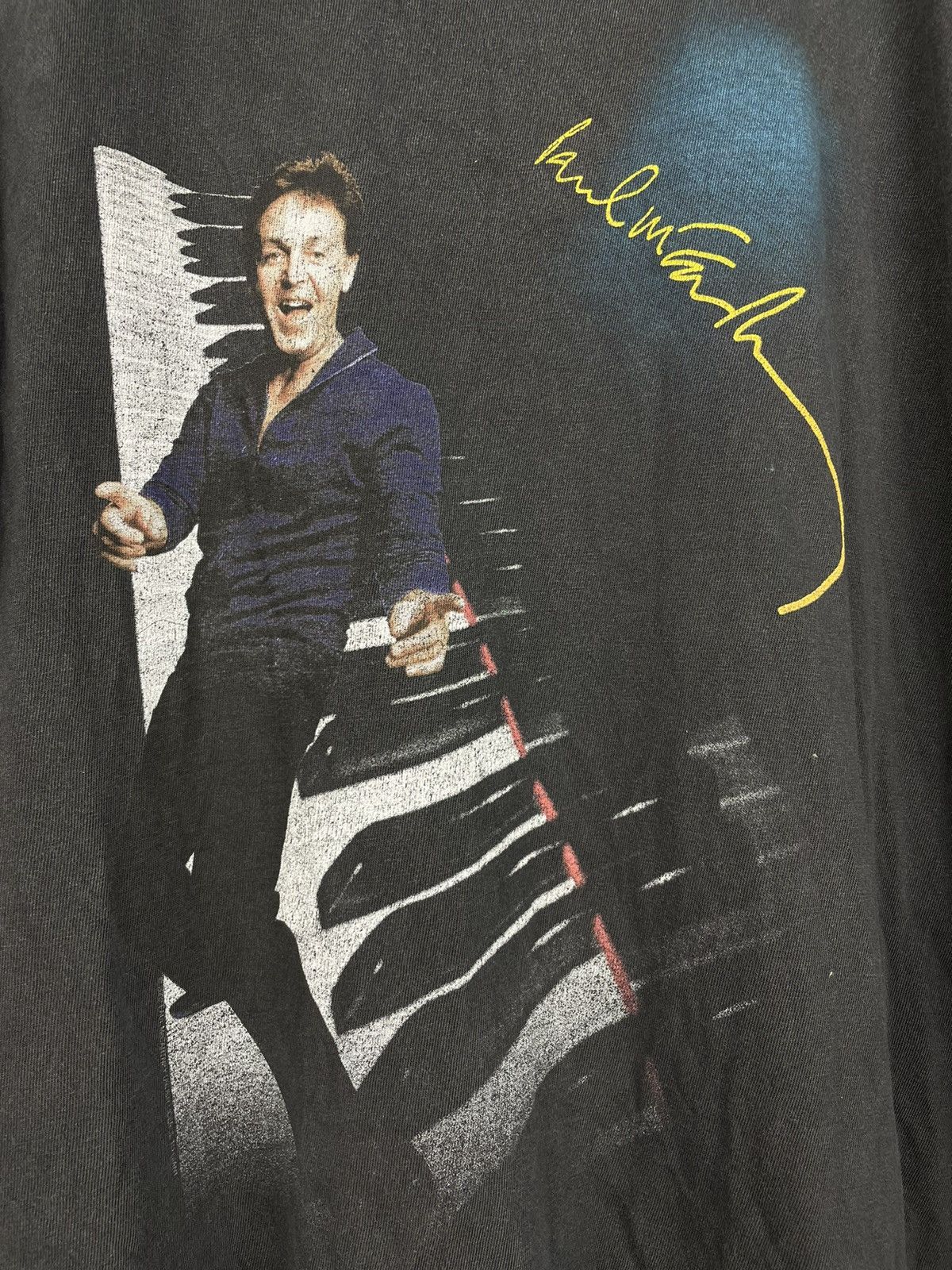 Band Tees Vintage Y2K Paul Mccartney The Beatles tour concert t shirt Size US L / EU 52-54 / 3 - 4 Thumbnail