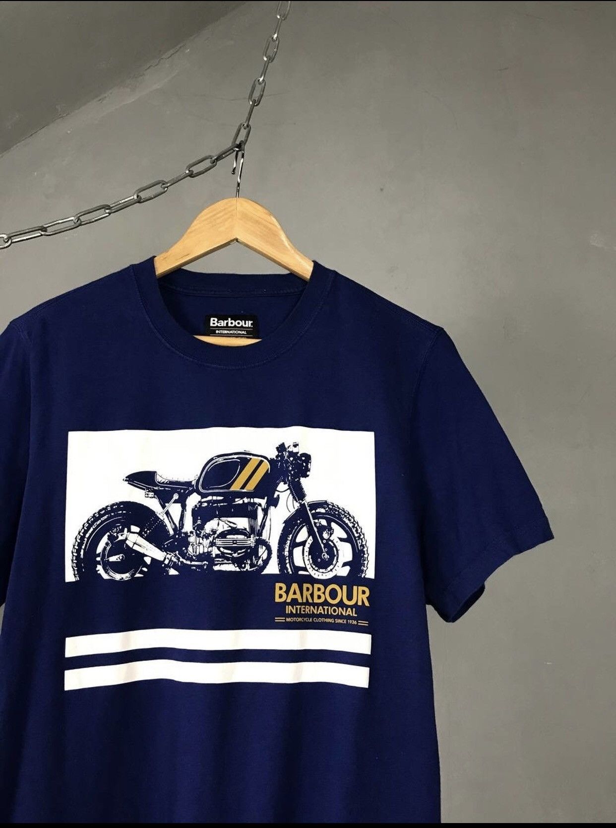 Barbour Barbour international casual streetwear luxury tee Size US M / EU 48-50 / 2 - 2 Thumbnail