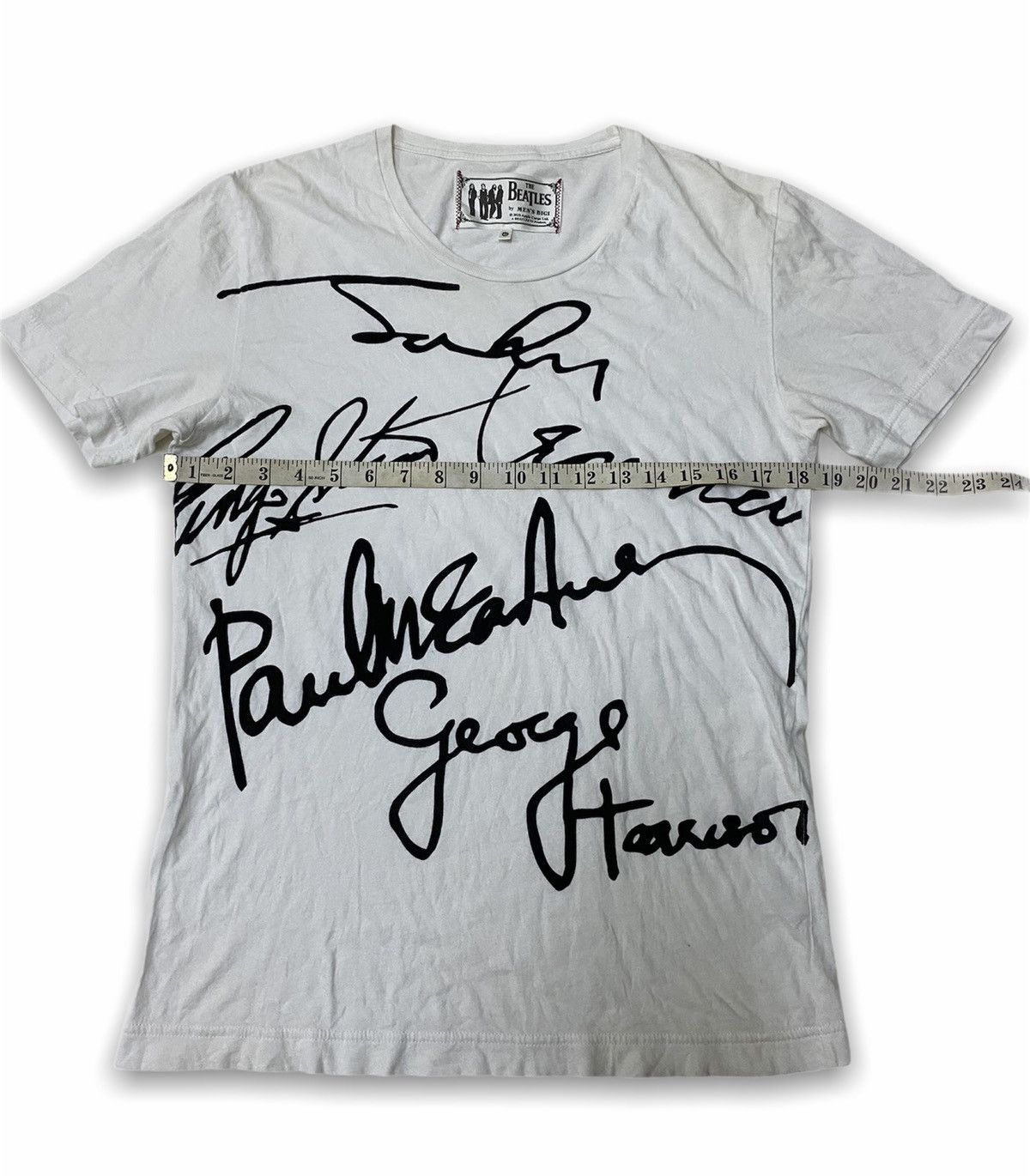 Band Tees × Vintage The Beatles Signatures Tee Under Licensed Apple Corps Ltd Size US S / EU 44-46 / 1 - 9 Thumbnail