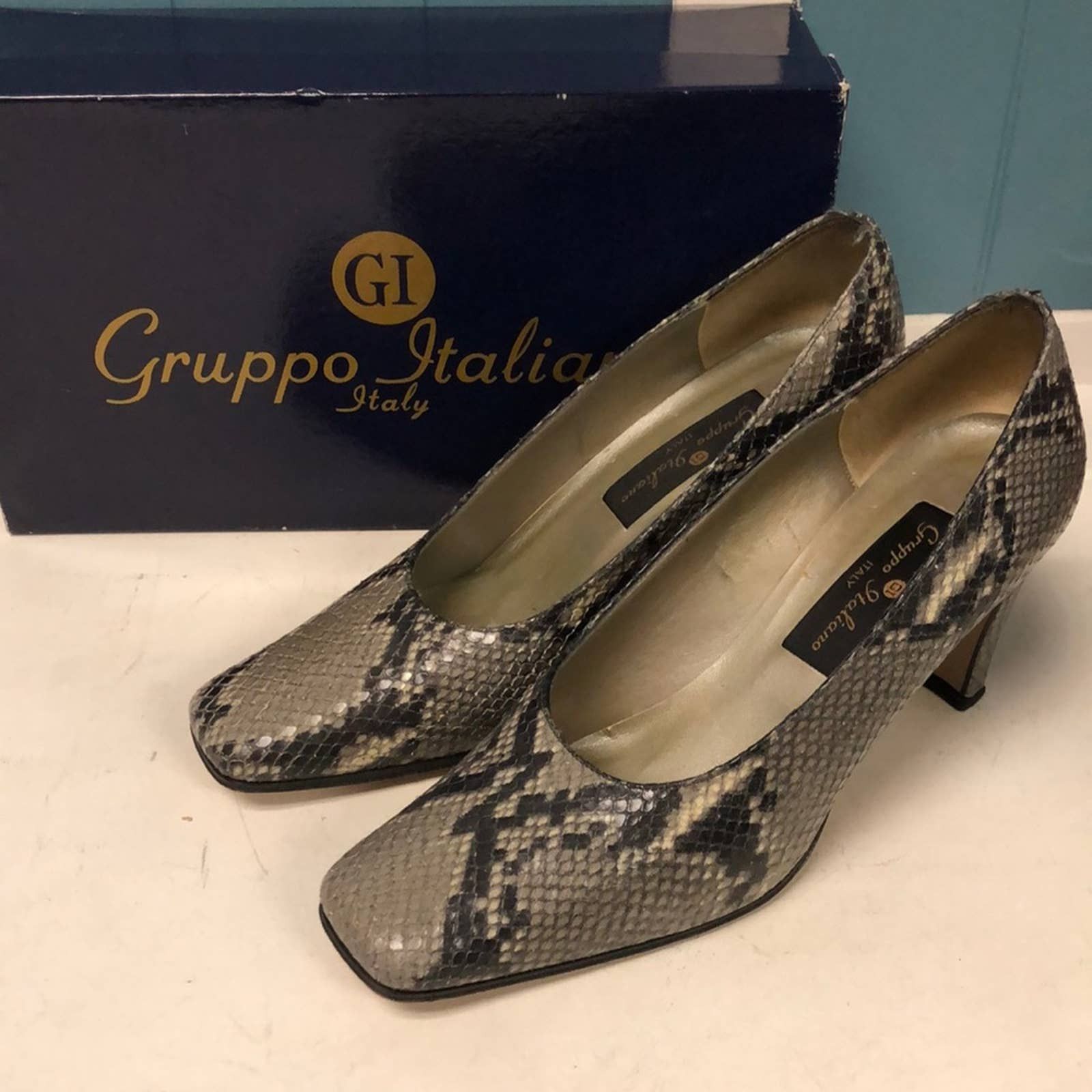 Gruppo Italiano snake print leather pumps heels women sz 8.5