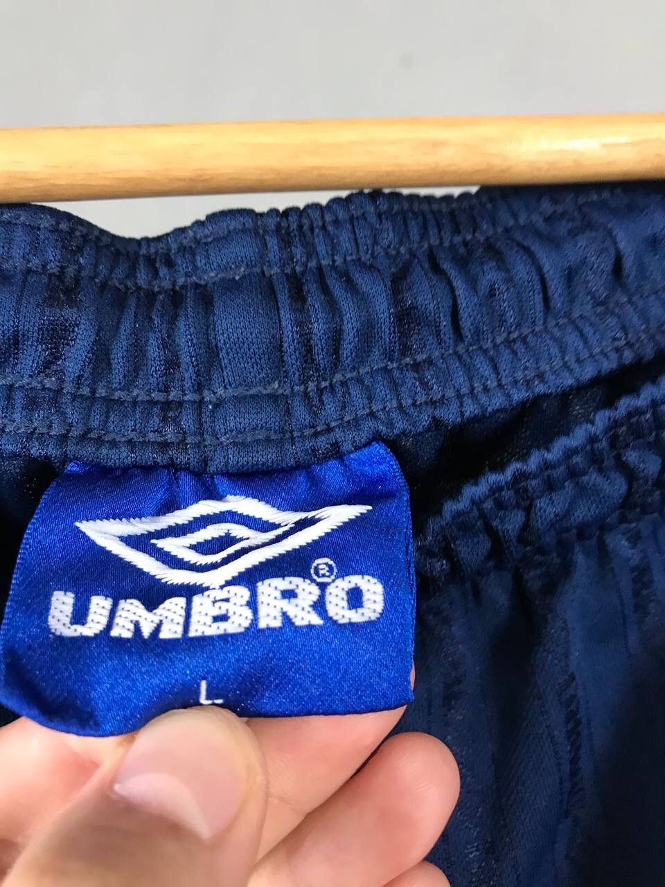 Umbro Umbro Vintage Monogram Sportwear Shorts Size US 34 / EU 50 - 5 Thumbnail