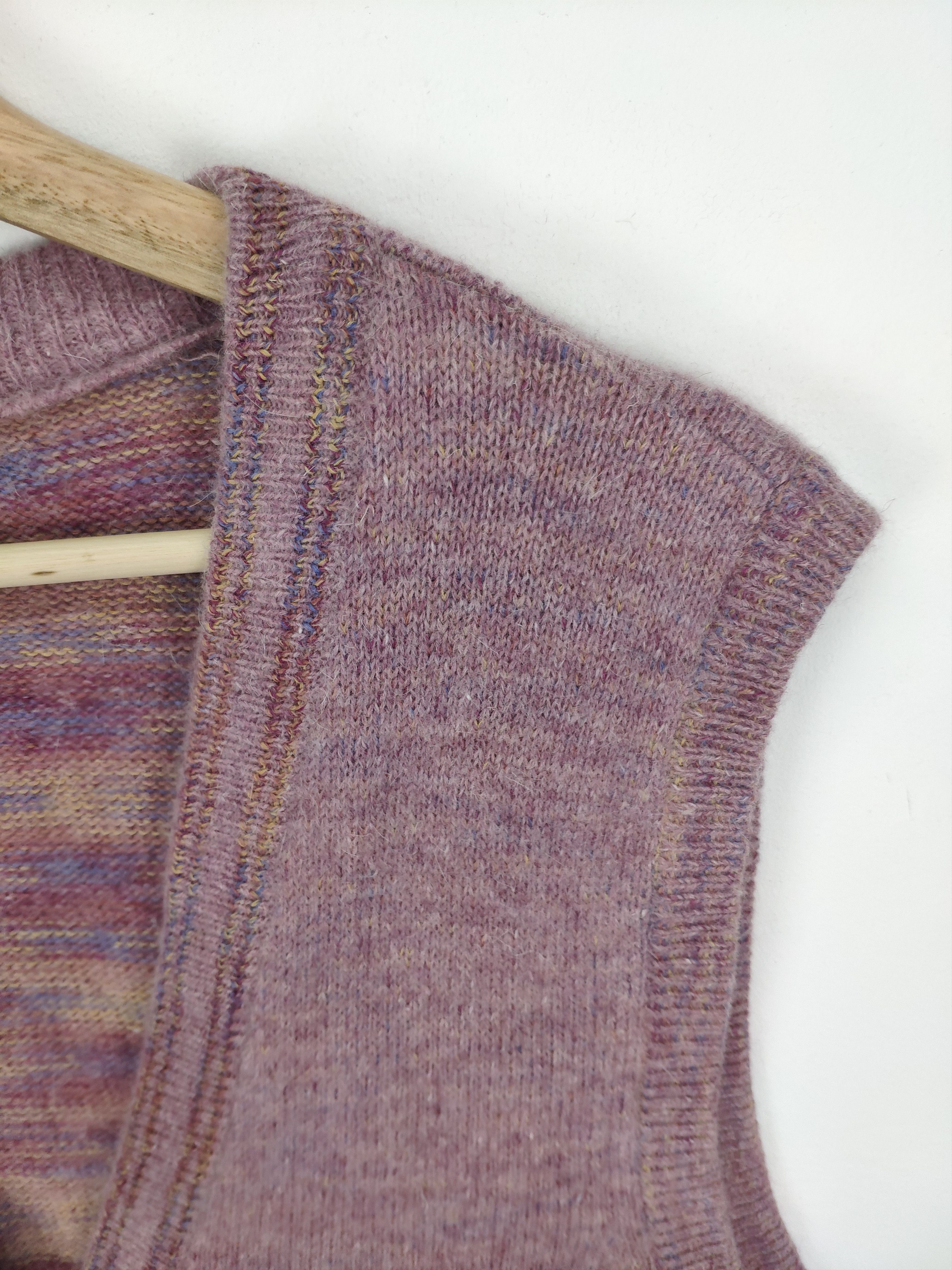 Aran Isles Knitwear × Japanese Brand Vintage Wool Knit Vest Cardigan Floral Motif Size M / US 6-8 / IT 42-44 - 6 Thumbnail