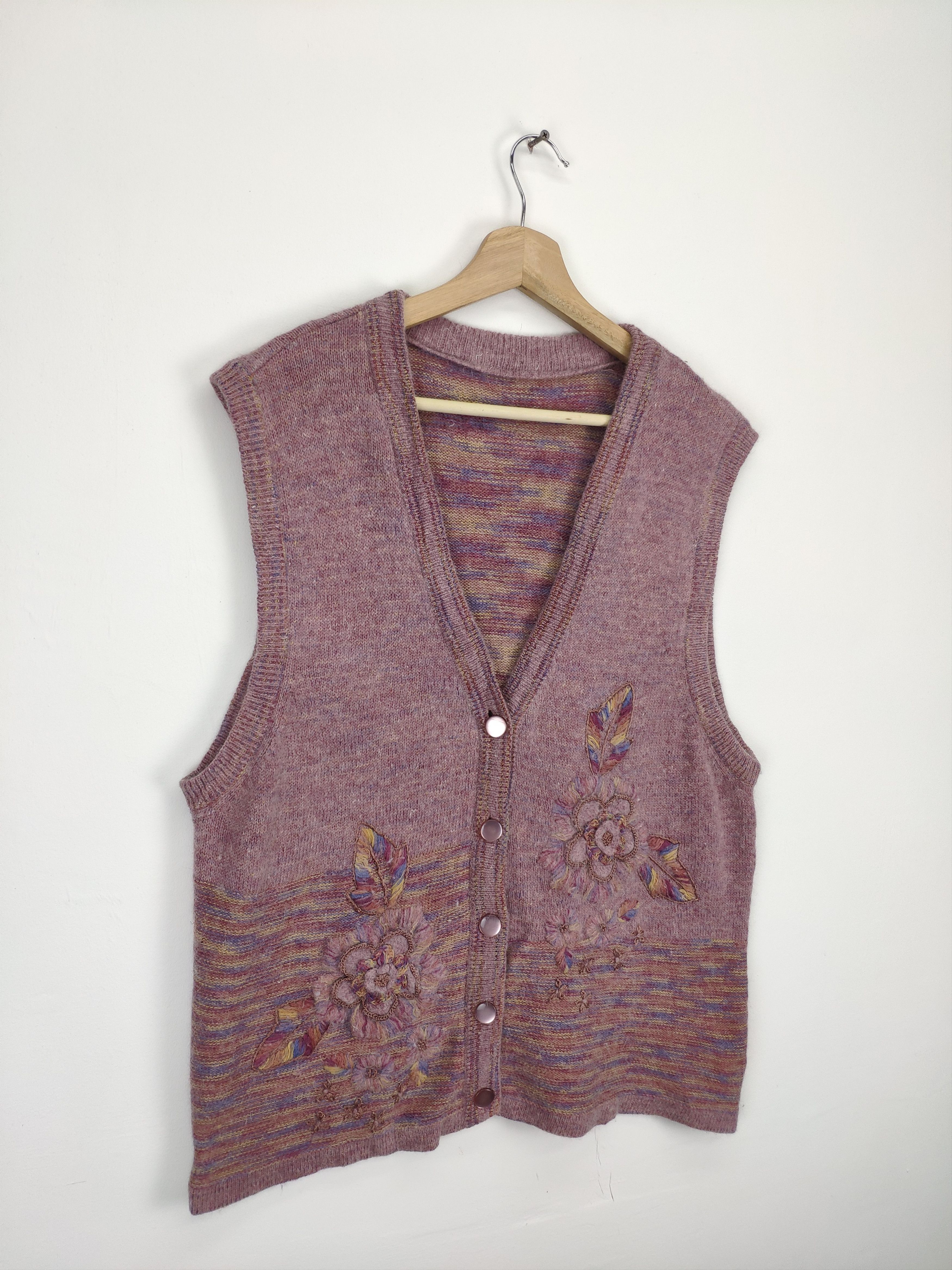 Aran Isles Knitwear × Japanese Brand Vintage Wool Knit Vest Cardigan Floral Motif Size M / US 6-8 / IT 42-44 - 3 Thumbnail