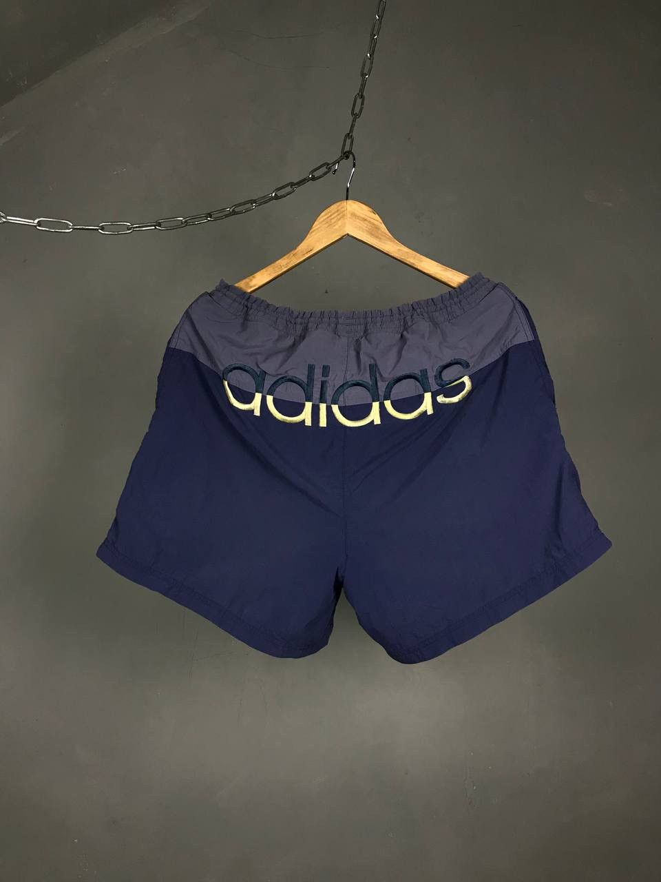 Vintage Adidas vintage streetwear big logo shorts Size US 32 / EU 48 - 1 Thumbnail