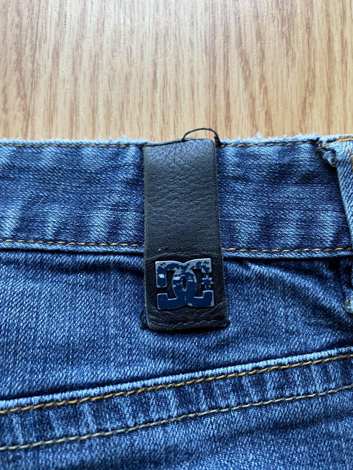 DC Vintage DC Embroidered Back Pocket Denim Jeans Blue Pants Size US 34 / EU 50 - 6 Thumbnail