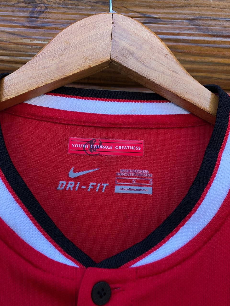 Nike NIKE MANCHESTER UNITED CHEVROLET RED SOCCER FUTBOL JERSEY Size US L / EU 52-54 / 3 - 5 Thumbnail