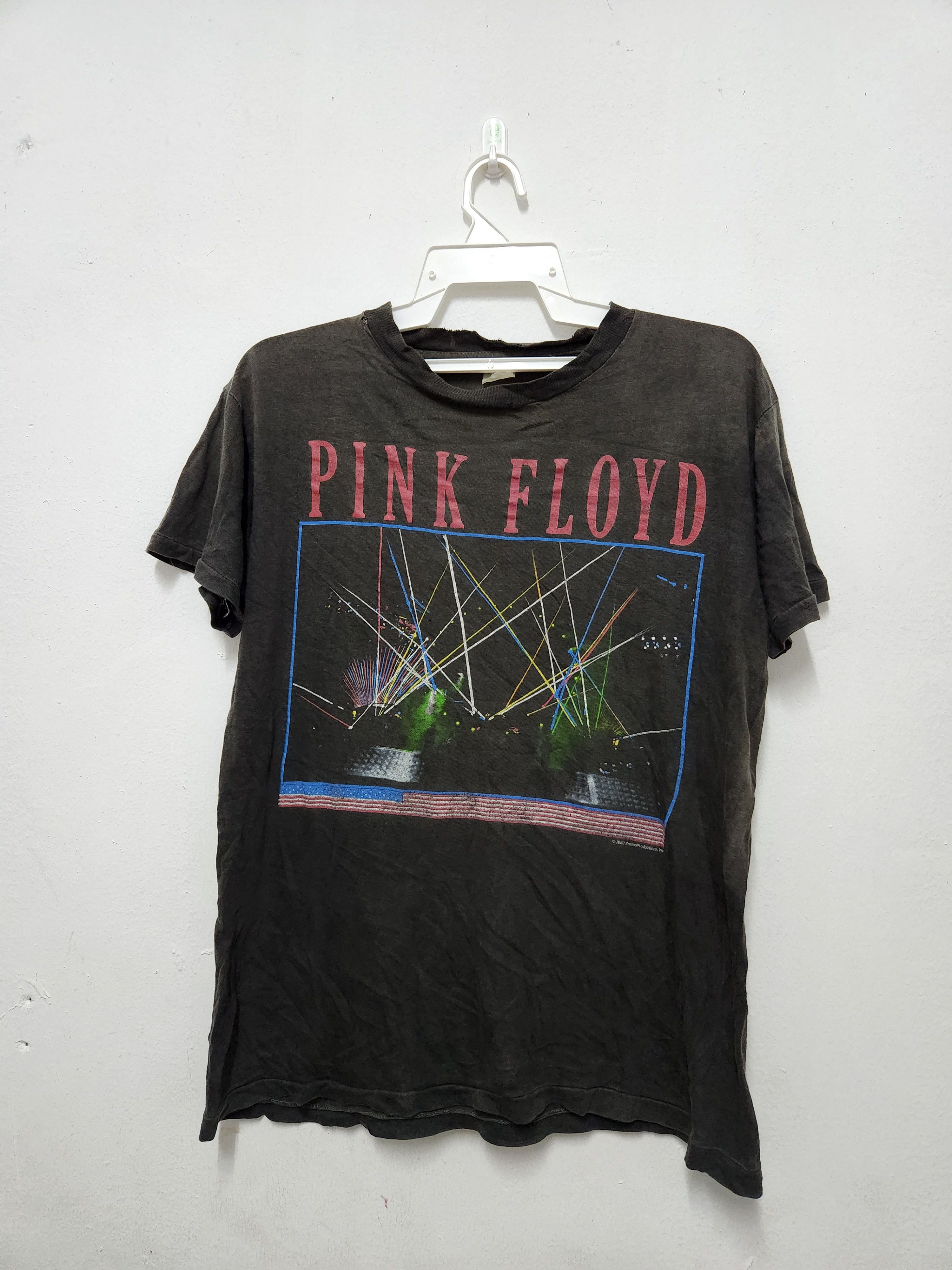 image of Band Tees x Rock T Shirt Vintage 80's Pink Floyd Band in Black, Men's (Size Medium)