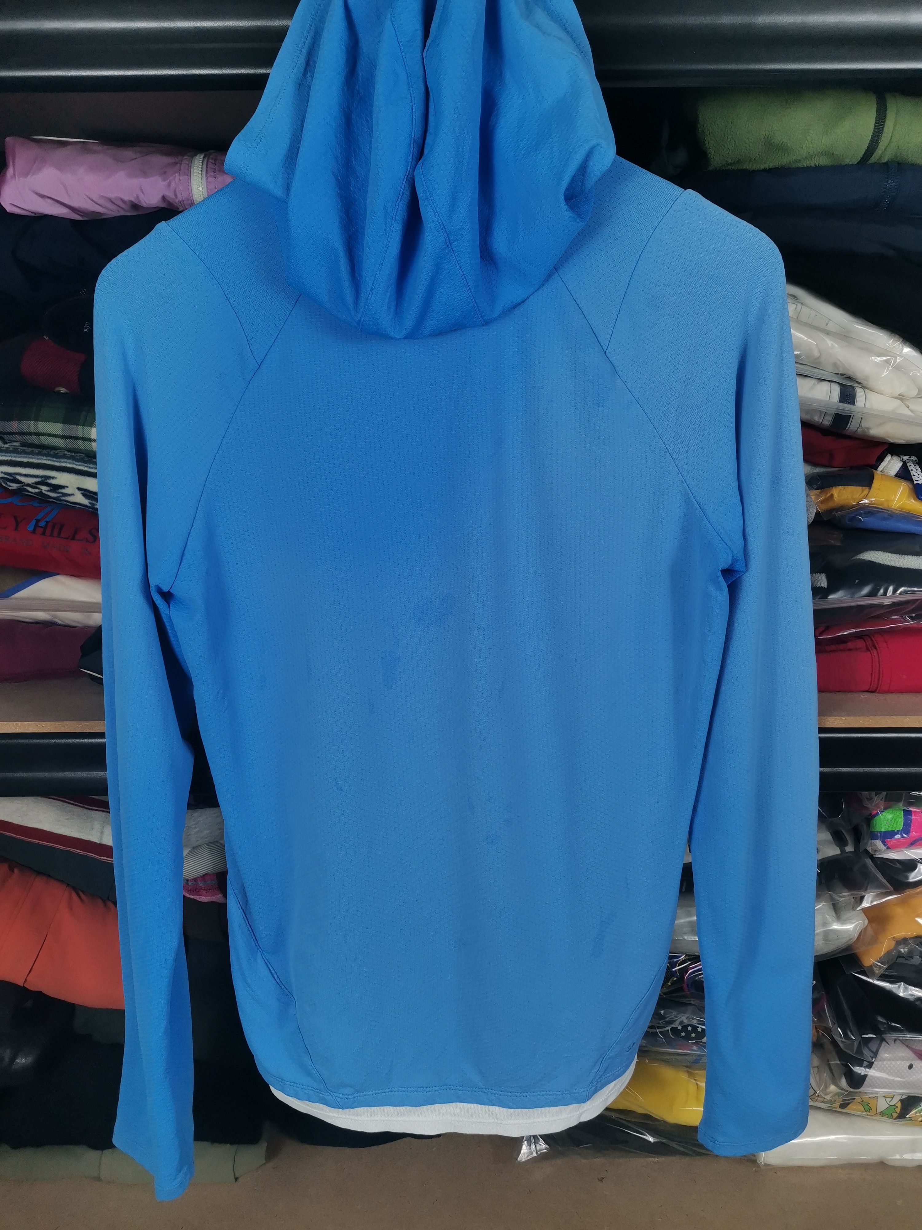 Nike Vintage Nike Small Embroidered Logo Hoodie Size US L / EU 52-54 / 3 - 4 Thumbnail