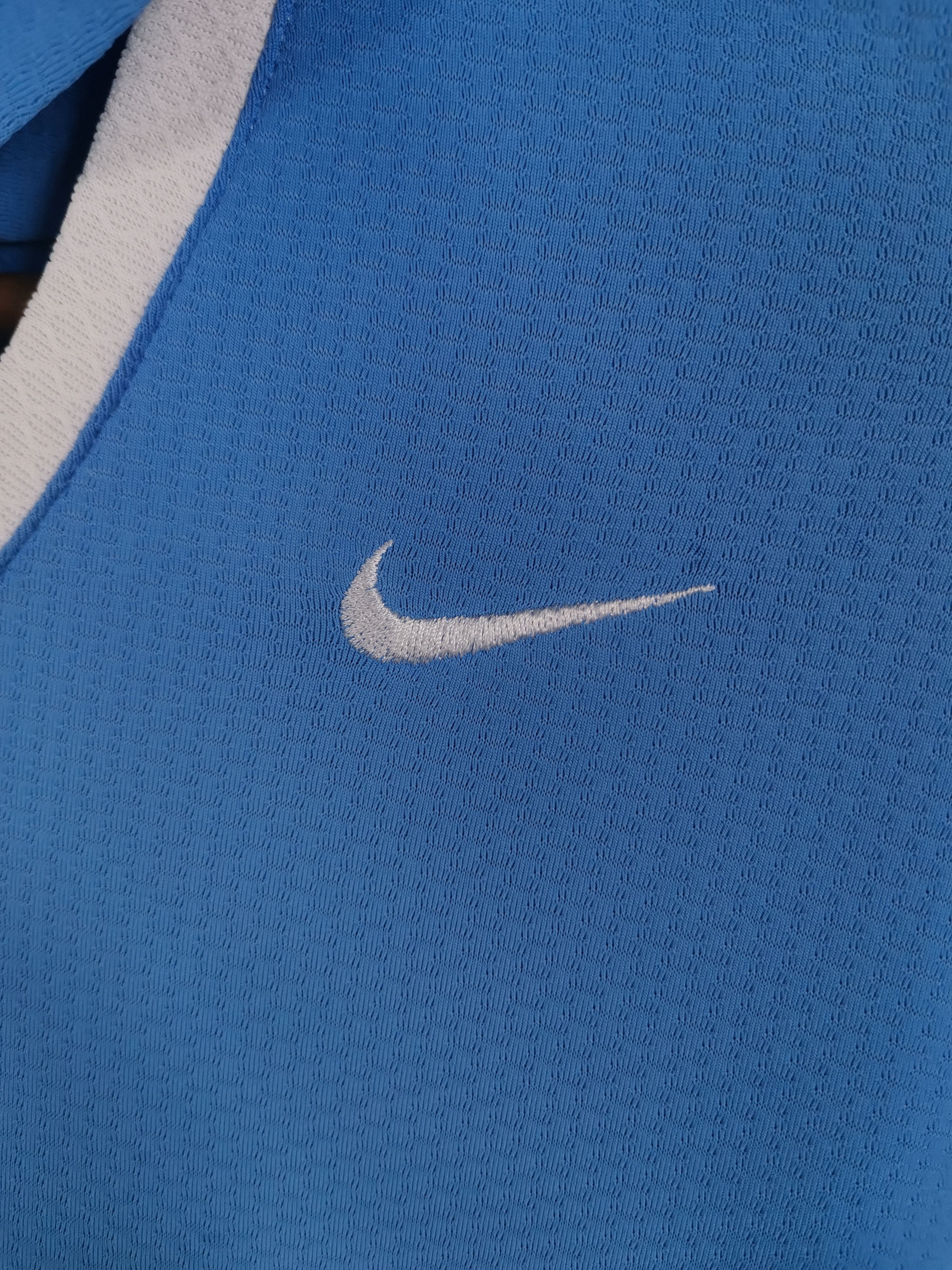 Nike Vintage Nike Small Embroidered Logo Hoodie Size US L / EU 52-54 / 3 - 2 Thumbnail