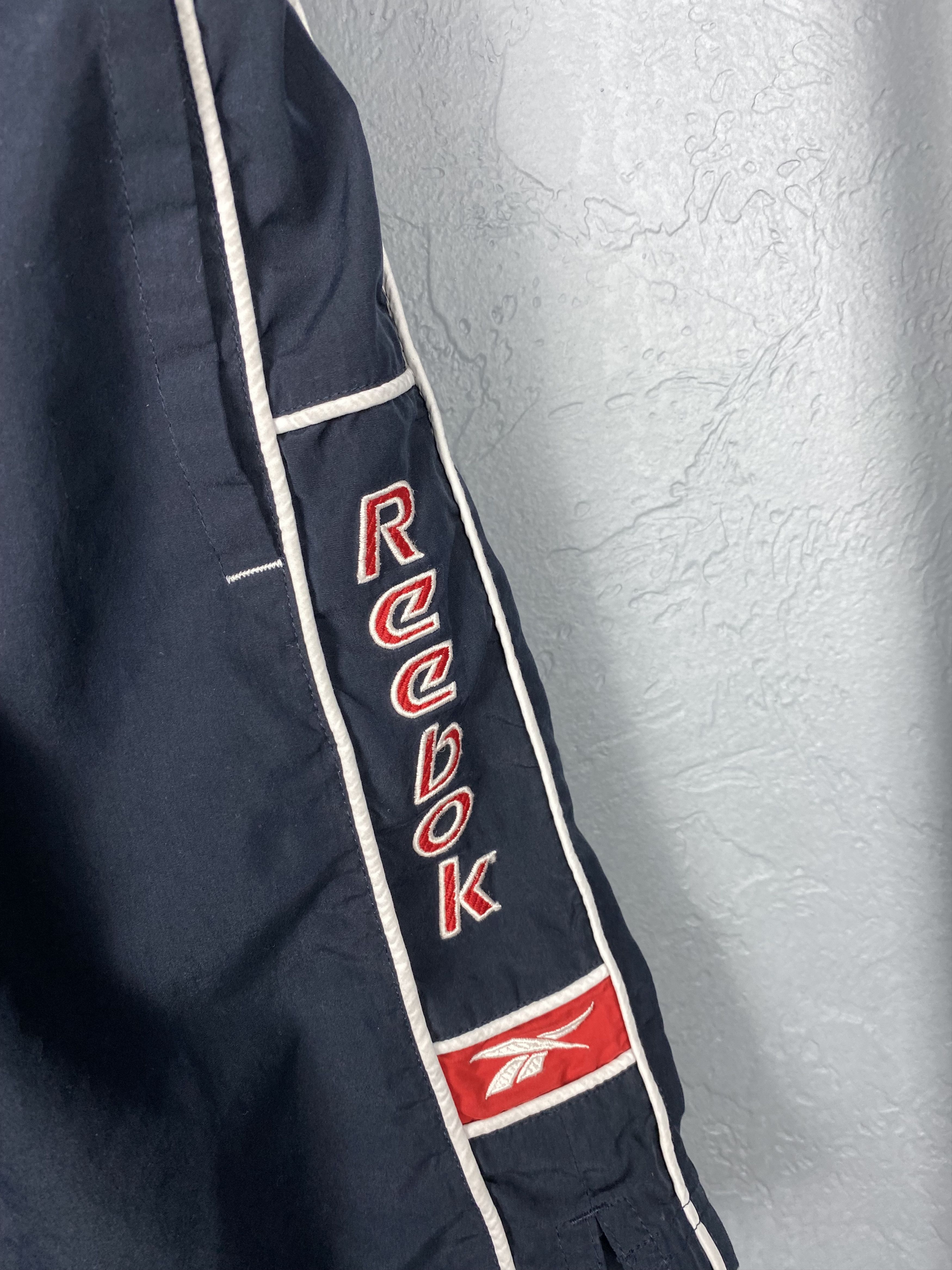 Reebok × Vintage Vintage Reebok Mens Nylon Shorts Y2K Size US 30 / EU 46 - 3 Thumbnail