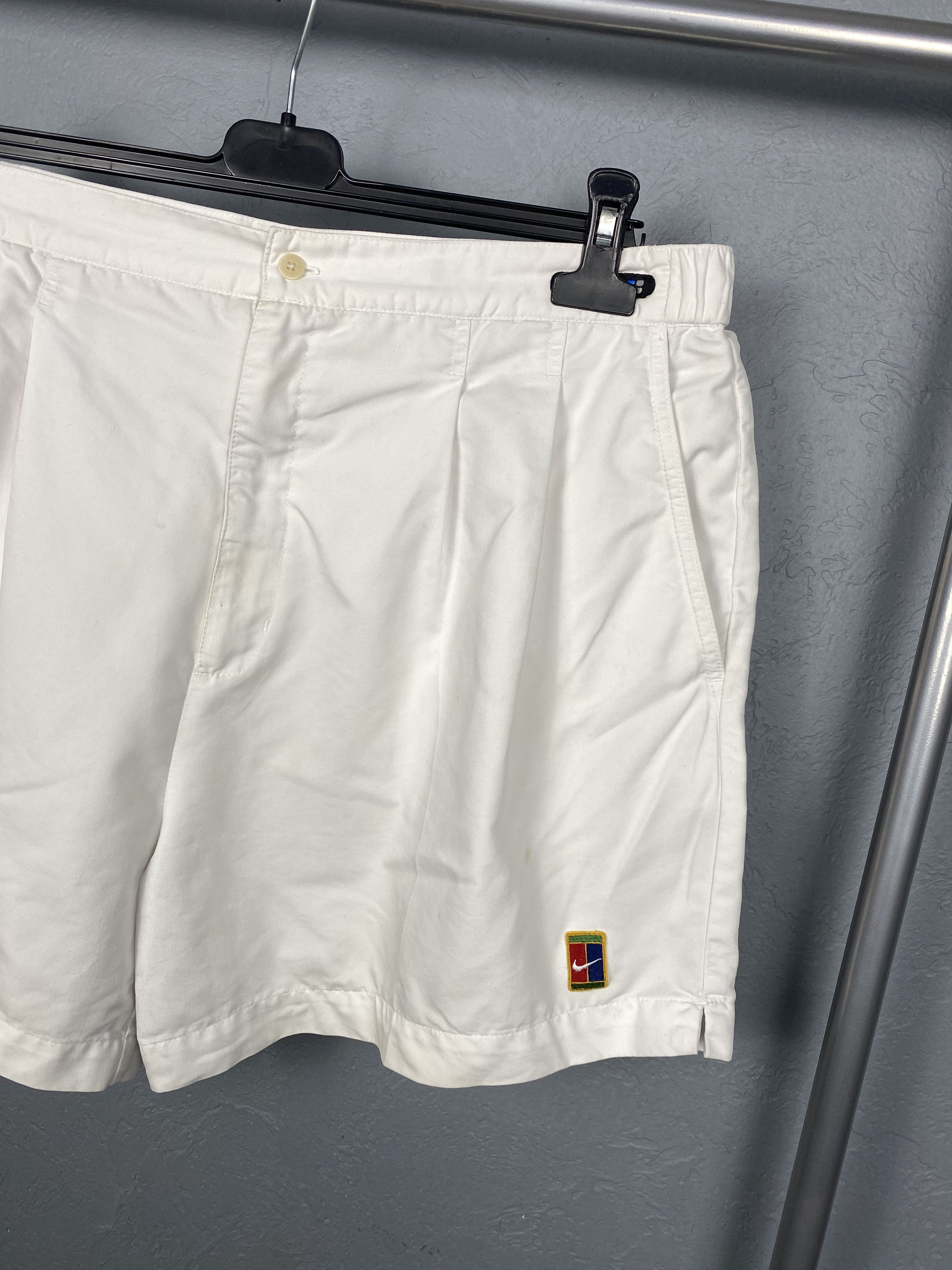 Nike Vintage Nike Mens Tennis Shorts Y2K Challenge Court Size US 36 / EU 52 - 2 Thumbnail