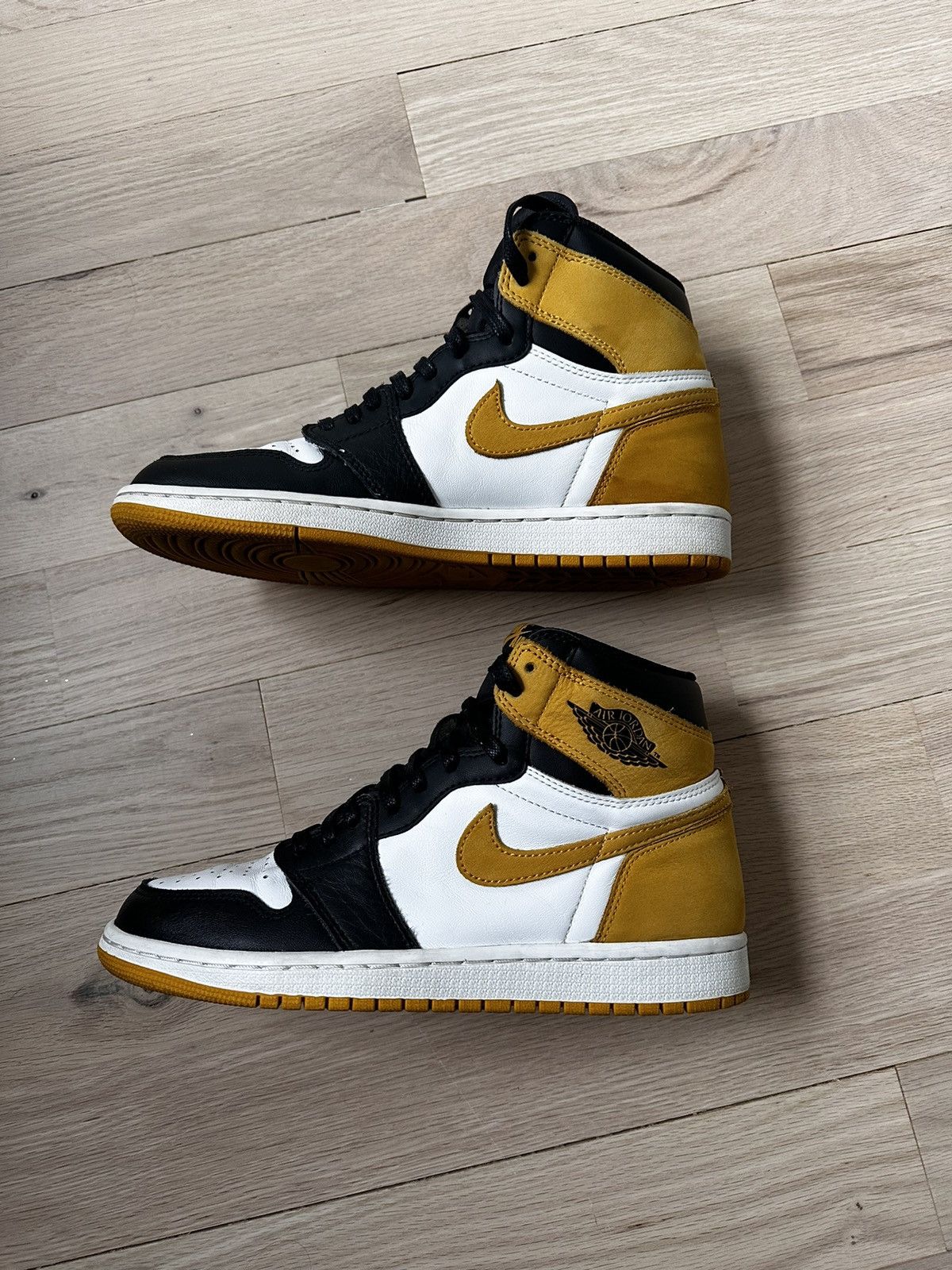 Jordan Brand Jordan 1 ochre yellow black toe 8US Nike Size US 8 / EU 41 - 5 Thumbnail