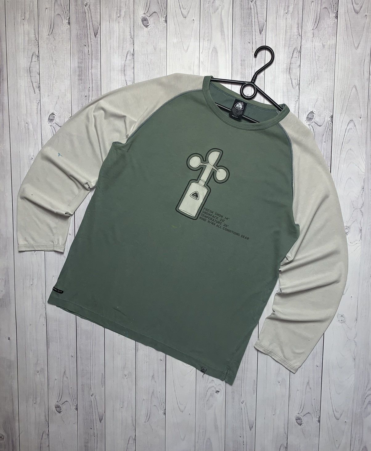 Vintage Nike ACG long sleeve size XL logo rare paint