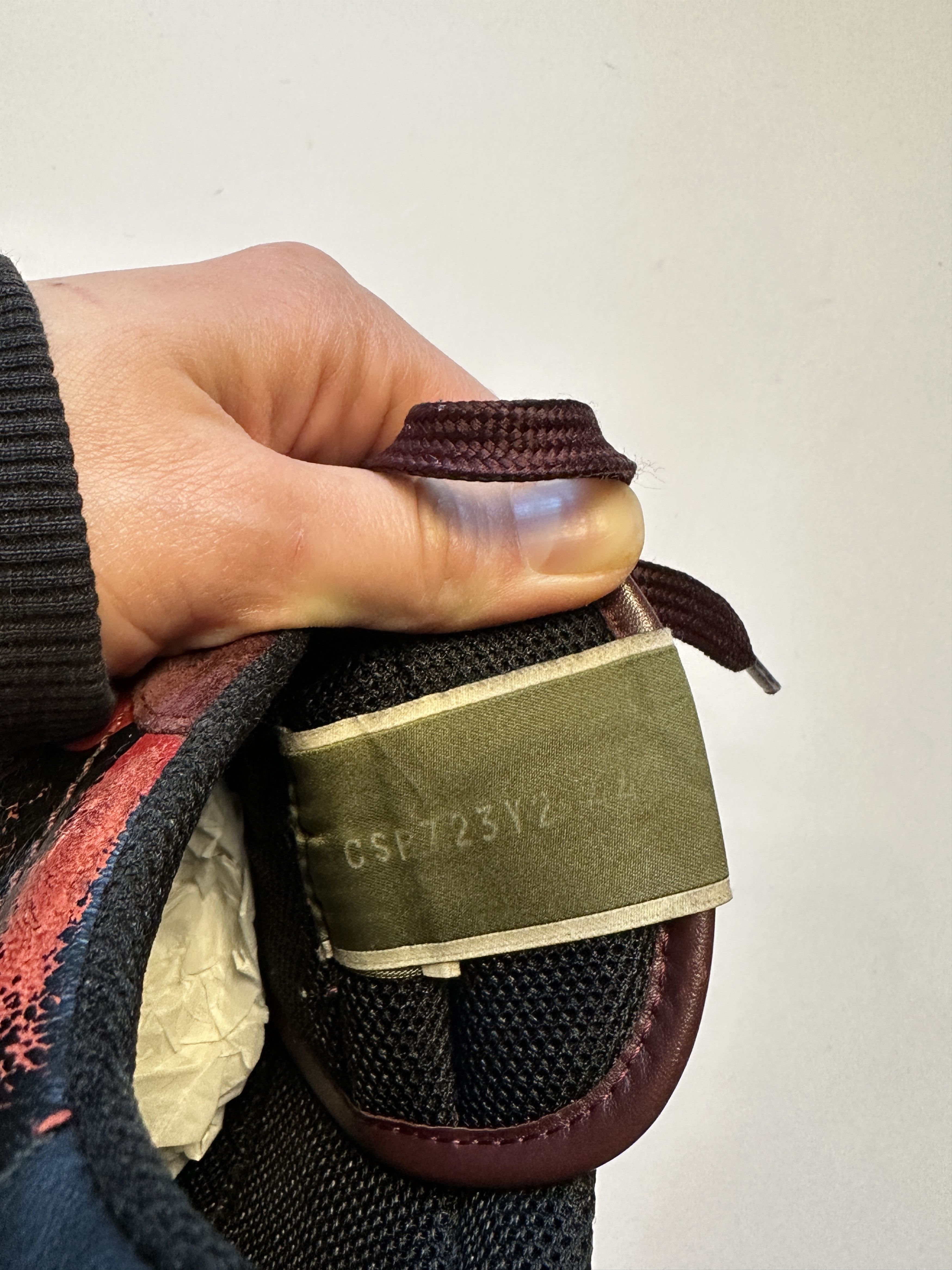 Valentino Valentino Garavani Red Camouflage Rockrunner Sneakers Size US 10.5 / EU 43-44 - 12 Thumbnail