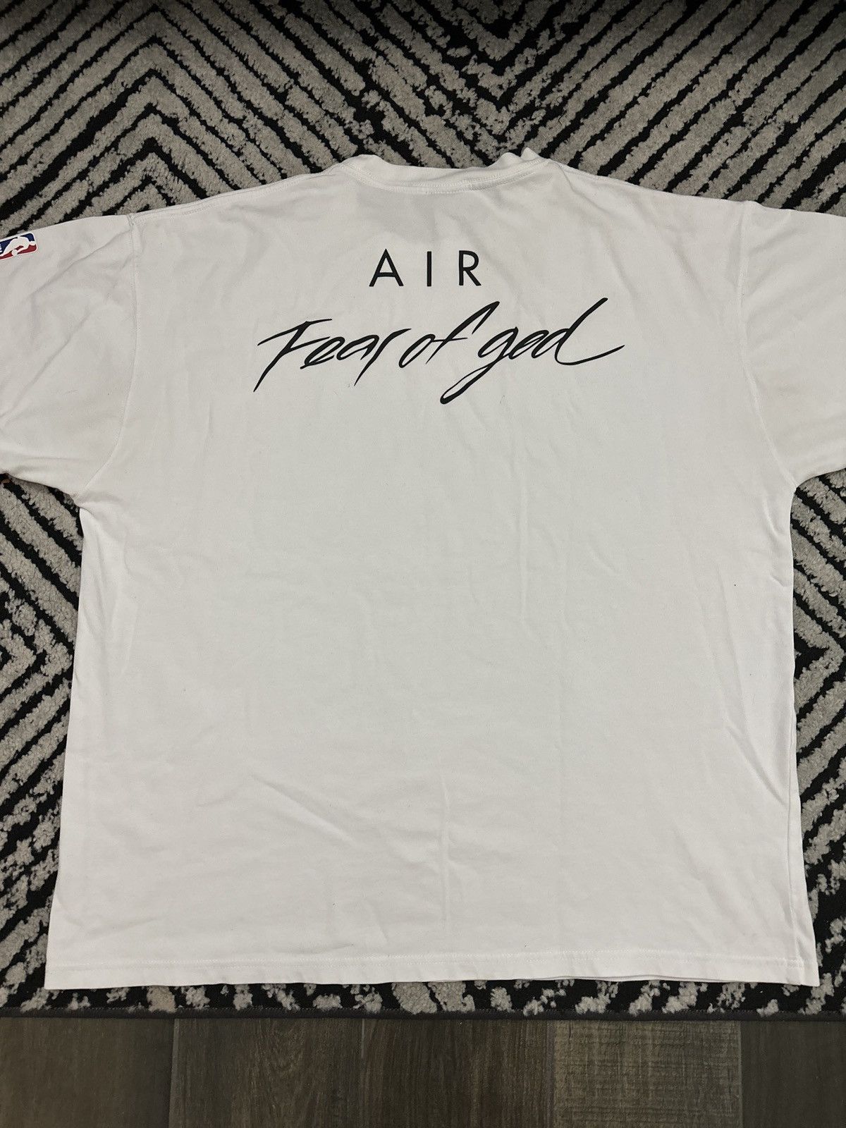 Nike Fear Of God x Nike Air Fear Of God Center Swoosh Tee White Size US L / EU 52-54 / 3 - 1 Preview