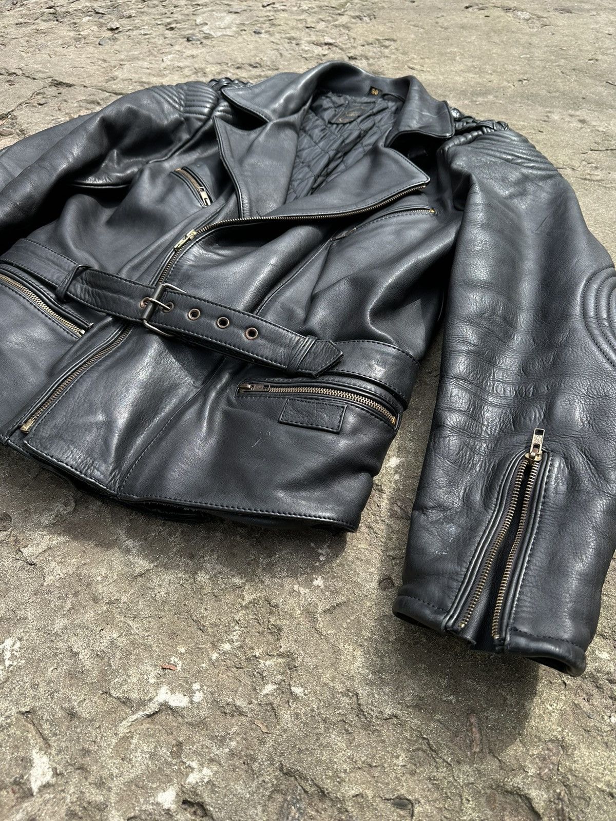 Vintage Vintage 90s Leather Biker Ramones Jacket Size US M / EU 48-50 / 2 - 10 Thumbnail