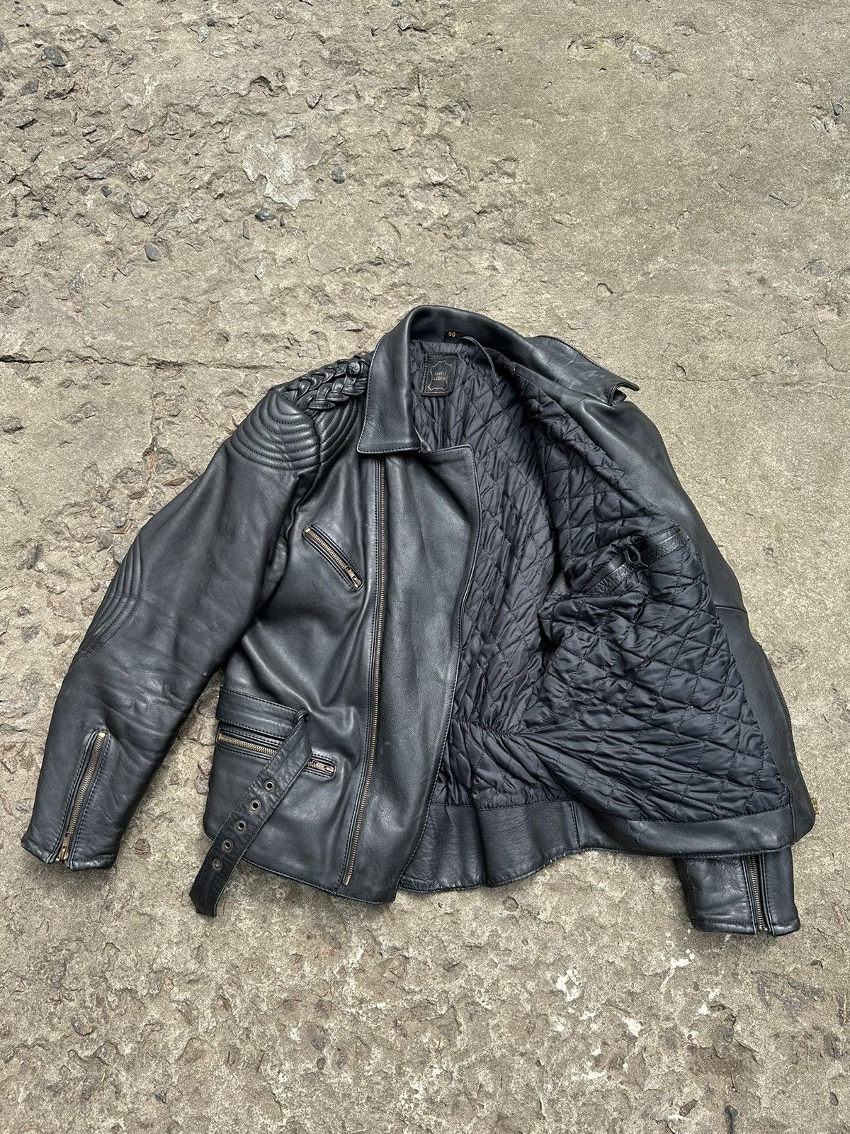 Vintage Vintage 90s Leather Biker Ramones Jacket Size US M / EU 48-50 / 2 - 14 Thumbnail