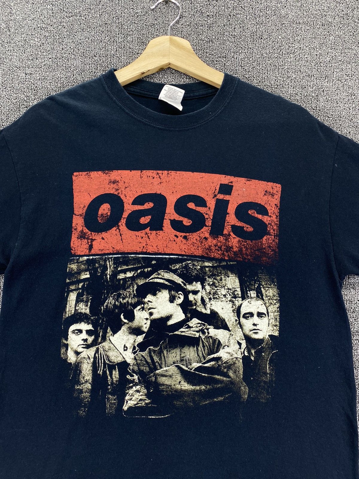 Band Tees Vintage OASIS British Pop Rock Band Tees Punk T Shirts Size US M / EU 48-50 / 2 - 5 Thumbnail