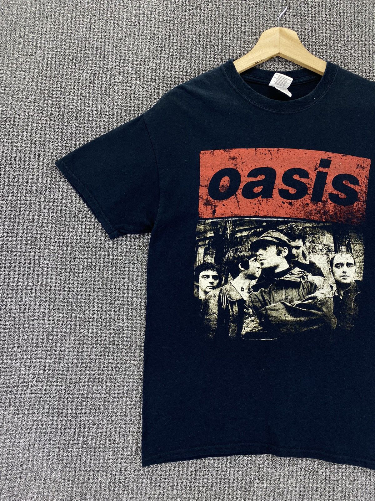 Band Tees Vintage OASIS British Pop Rock Band Tees Punk T Shirts Size US M / EU 48-50 / 2 - 3 Thumbnail
