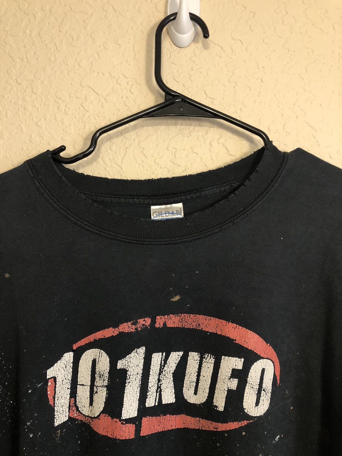 Vintage Thrashed Radio Station Distressed Faded Tee Size US XL / EU 56 / 4 - 4 Thumbnail