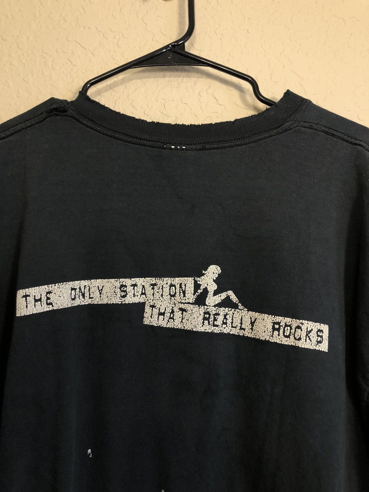 Vintage Thrashed Radio Station Distressed Faded Tee Size US XL / EU 56 / 4 - 9 Thumbnail